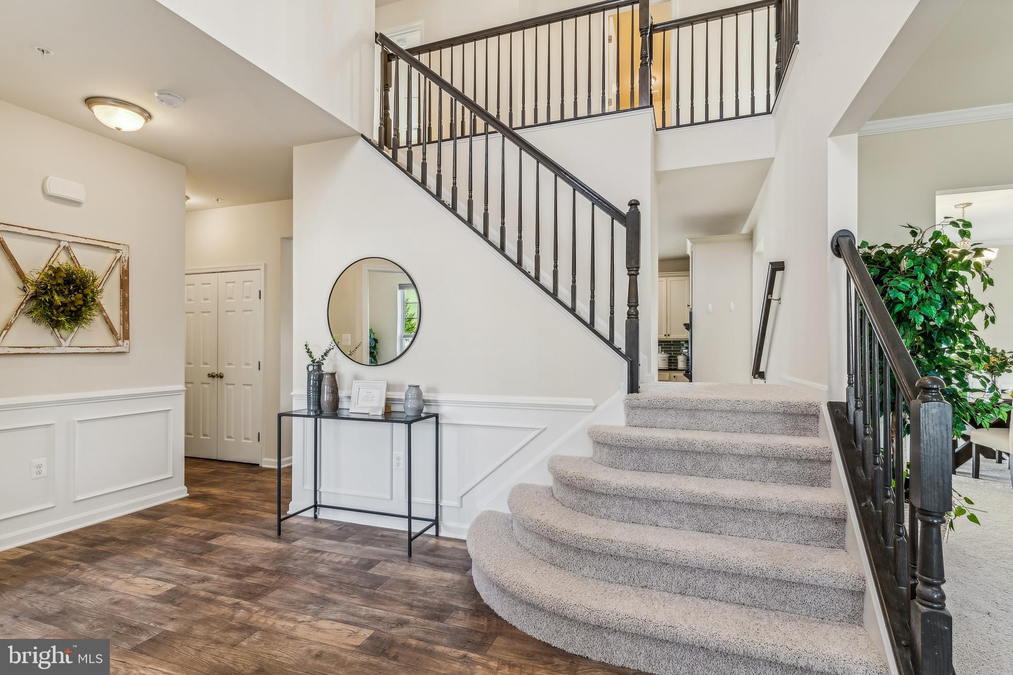 ELIZABETH HILLS - Residential Lease