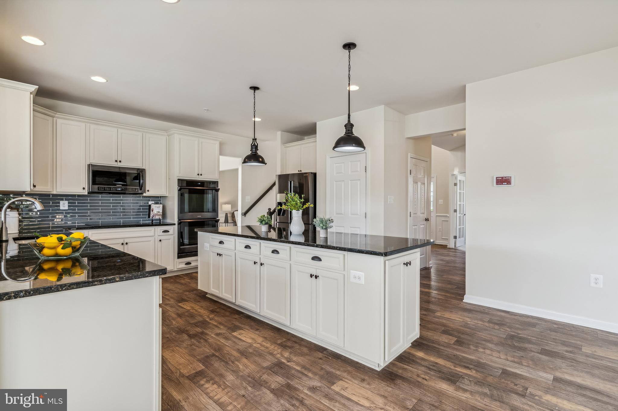 ELIZABETH HILLS - Residential Lease