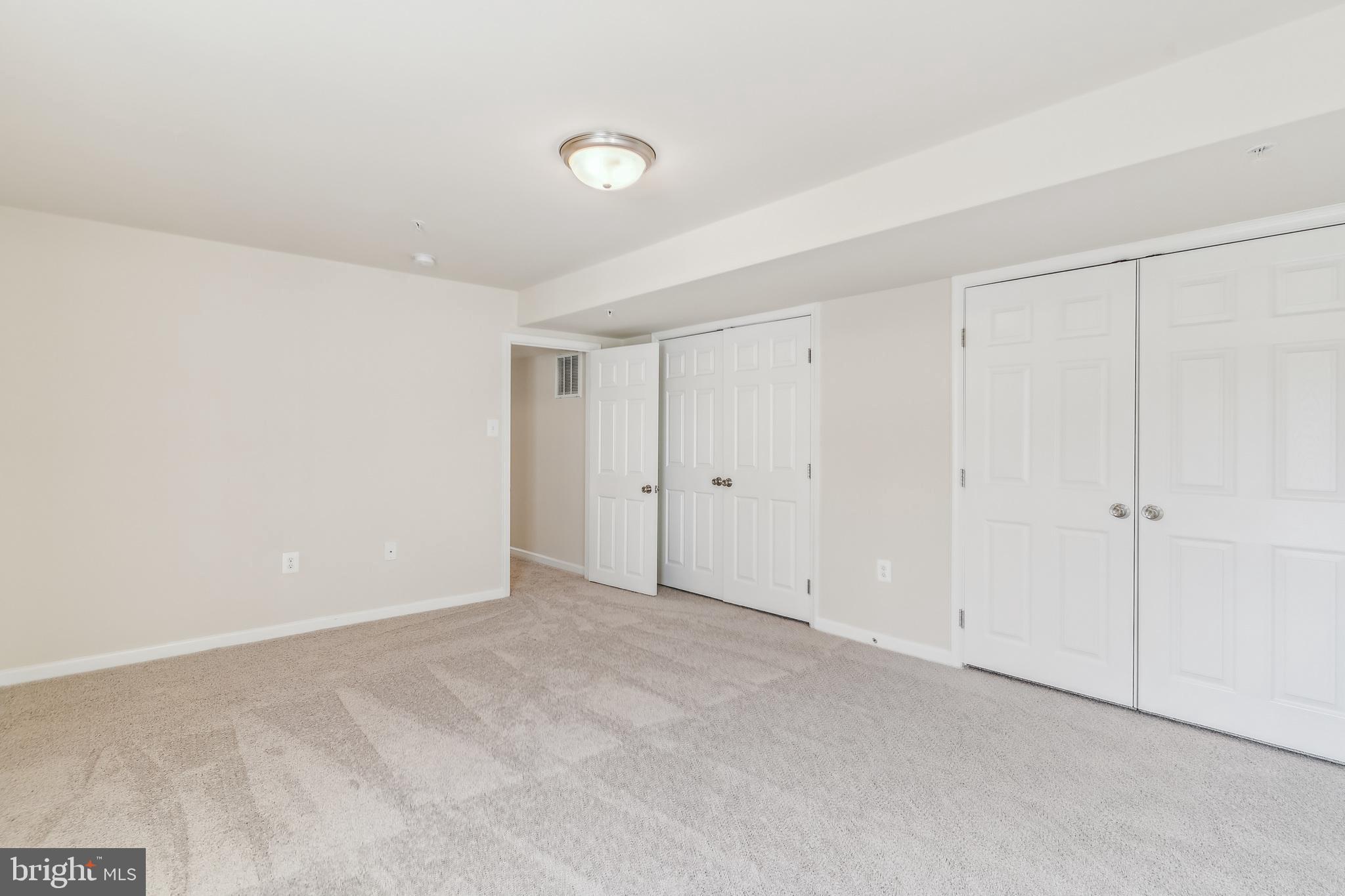 ELIZABETH HILLS - Residential Lease