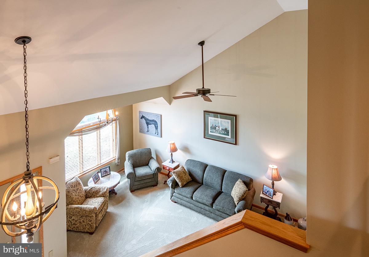 328 W WALNUT TREE DRIVE