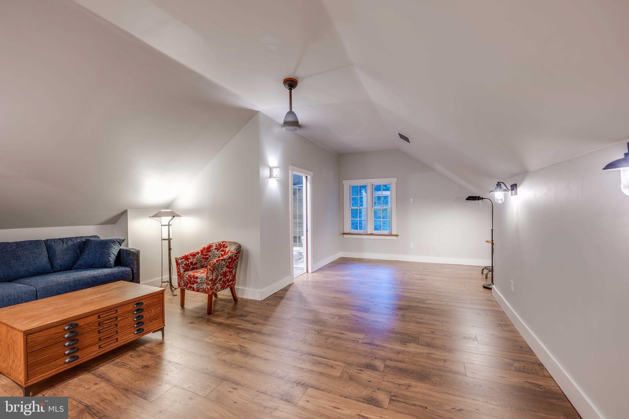 HUNT VALLEY - Residential