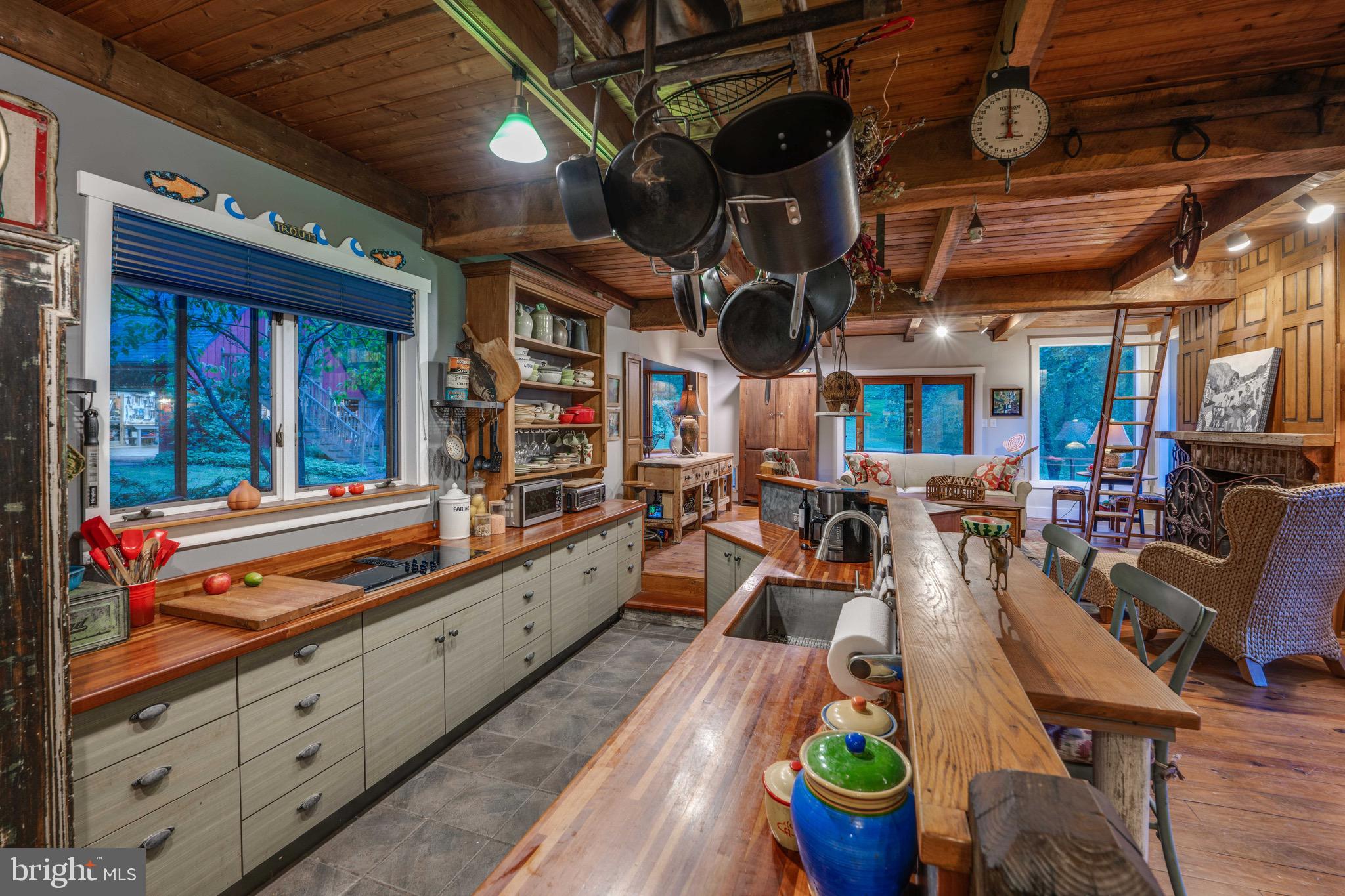 HUNT VALLEY - Residential