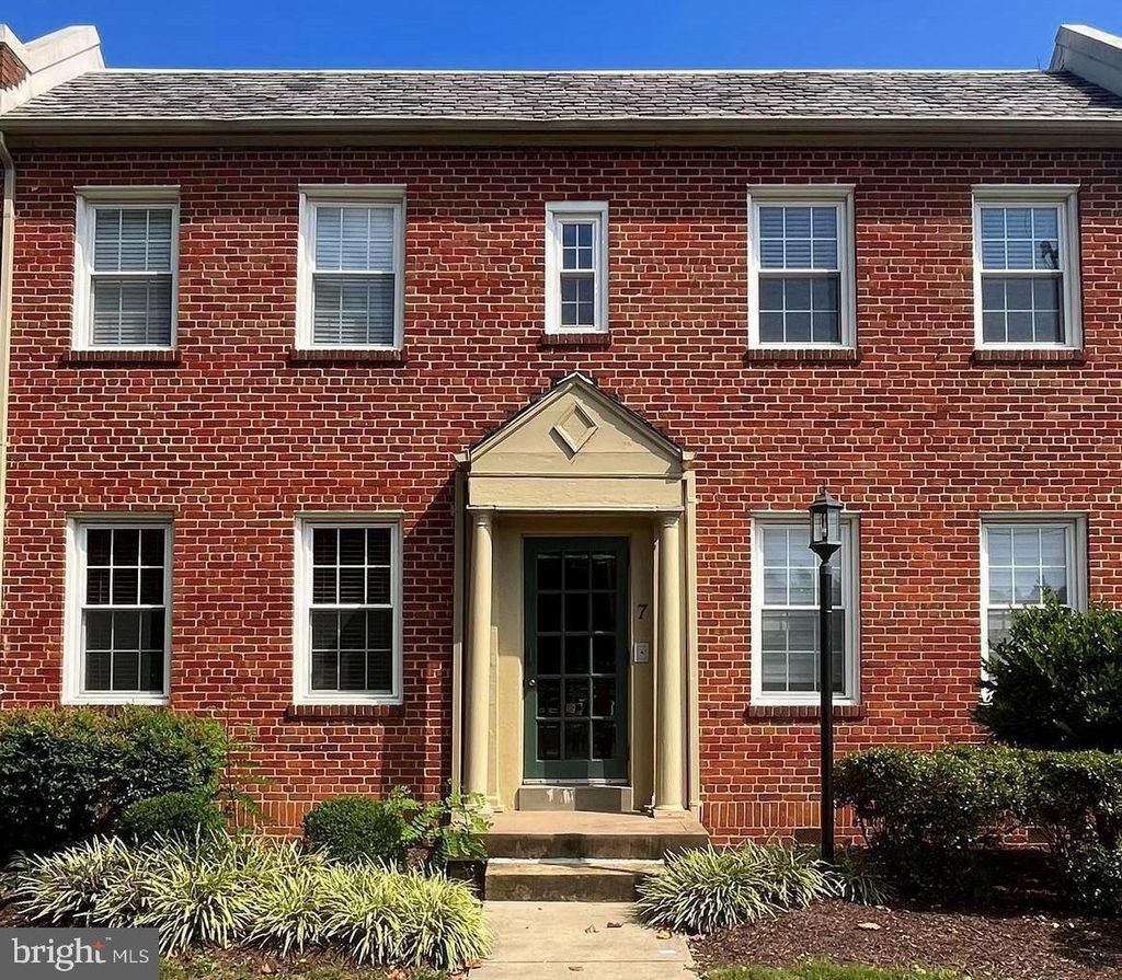 Photo of 7 Russell Road #A, ALEXANDRIA, VA 22301 (MLS # VAAX2050116)