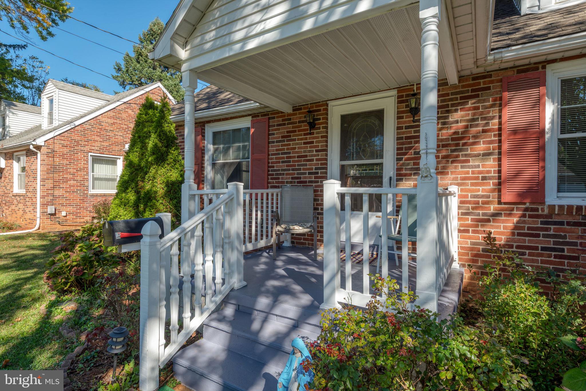 117 N FORREST STREET