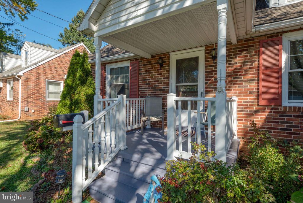 Photo of 117 N Forrest Street, YORK, PA 17404 (MLS # PAYK2091876)