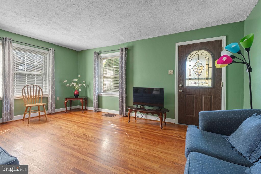 Photo of 117 N Forrest Street, YORK, PA 17404 (MLS # PAYK2091876)