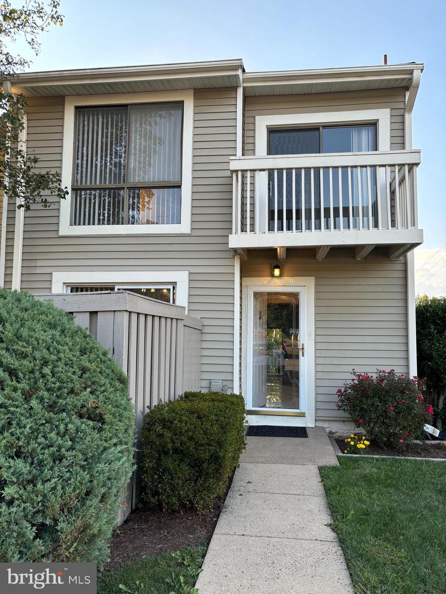 THIS CONVENIENTLY LOCATED CHARMING  & WELL MENTAINED END UNIT CONDO-STYLE TOWNHOUSE  IN A WONDERFULL COMMUNITY HAS DUAL BALCONIES LOCATED FRONT AND BACK  OF THE UNIT WITH FULLY FENCED  PATIO PERFECT FOR BBQ/ENTERTAING FRIENDS AND FAMILY LOCATED JUST OFF THE FAIRFAX COUNTY PARKWAY AND ROLLING ROAD. DON'T MISS  THIS INCREDIBLE OPPORTUNITY TO LIVE IN WONDERFUL  COMMUNITY. MINS AWAY TO THE RENOVATED SPRINGFIELD MALL,TO THE SPRINGFIELD -FRANCONIA METRO STATION,SHORT DRIVE TO FORT BELVOIR ,30 MINS DRIVE AWAY TO THE NATION'S CAPITAL WASHINGTON DC ,EASY ACCESS TO ALL MAJOR HWYS I-495/395/95 AND TO THE TYSON'S CORNER AREA. HOME FEATURED A SPACIOUS LIVING AREA WITH WOODEN FIREPLACE THAT HAS ACCESS TO THE 2ND BALCONY, NICE SIZE KITHEN PLENTY OF CABINETS WITH SS APPLIANCES AND A DIRECT ACCESS TO THE FULLY FENCED PRIVATE PATIO THAT ADDS NATURAL LIGHT TO THE WHOLE KITCHEN AREA. HAS  2.5 LEVELS WITH 3 BRMS AND 2.5 BATHS. MAIN LEVEL HAS LIVING ROOM WITH A BALCONY OVERLOOKING TO A WOODED VIEW, UPPER LEVEL FEATURES 3 BRMS AND 2 FULL BATHS, MASTER BRM HAS A PRIVATE OWNER'S BATH PLUS AN OFFICE SPACE WITH A BALCONY OVERLOOKING THE FRONT VIEW OF THE PROPERTY, LAUNDRY LOCATED IN THE BASENT. VACANT GO AHEAD SHOW!!! FOR ANY ADDITIONAL QUESTIONS CALL THE LISTER.