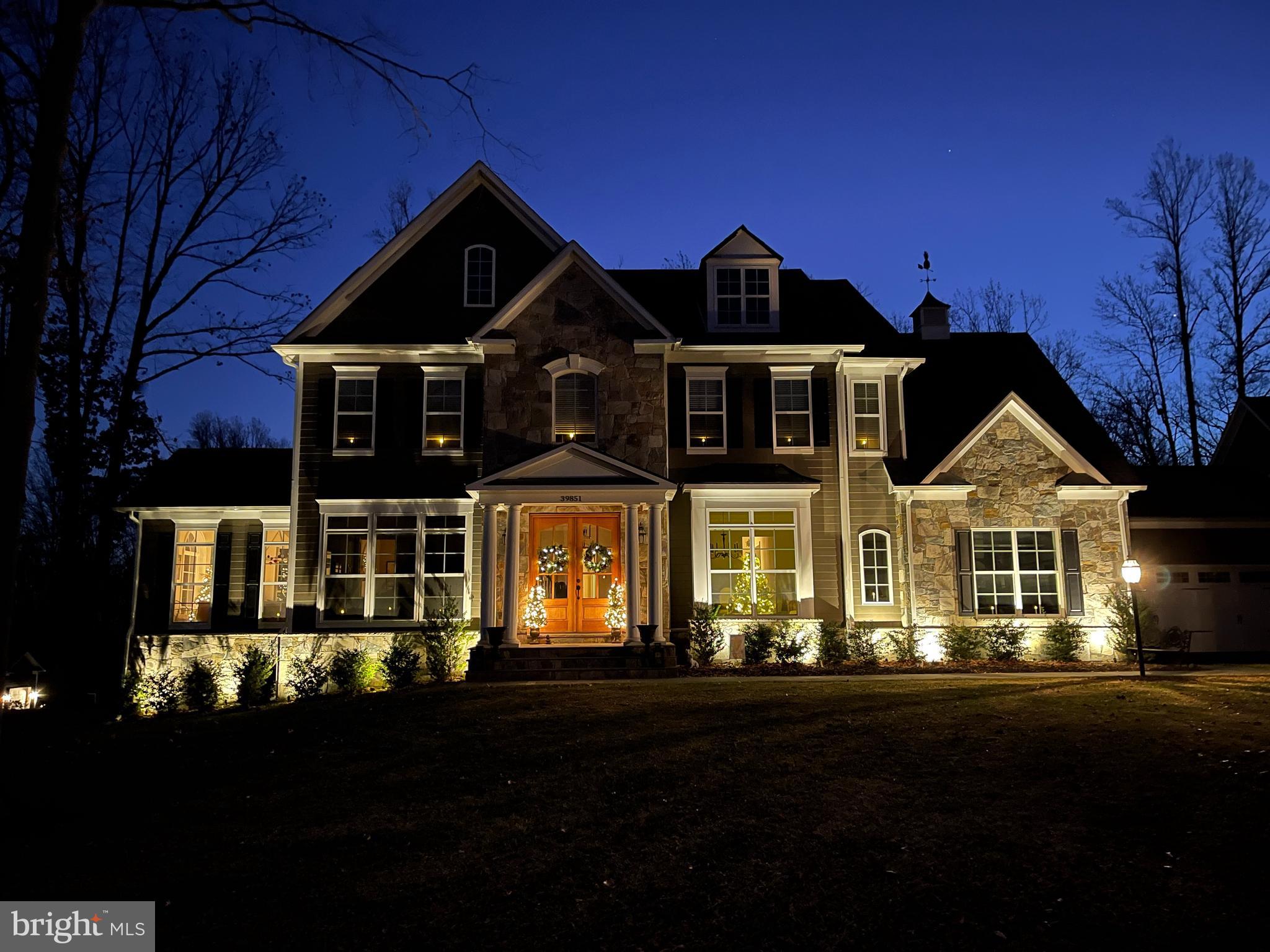 LONGVIEW CREST - Residential