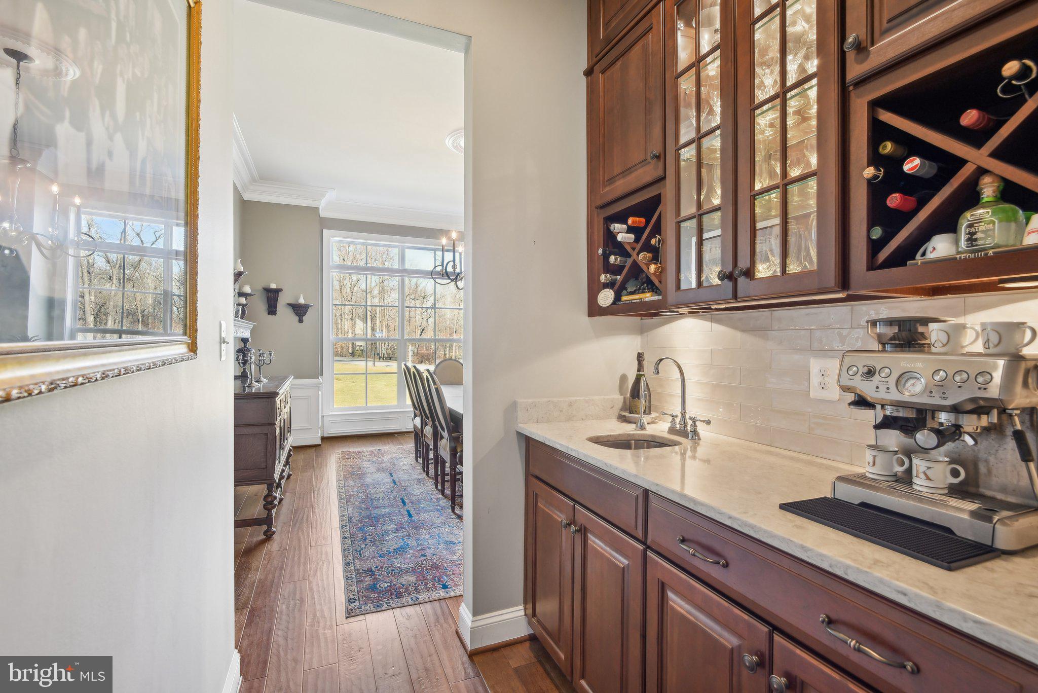 LONGVIEW CREST - Residential