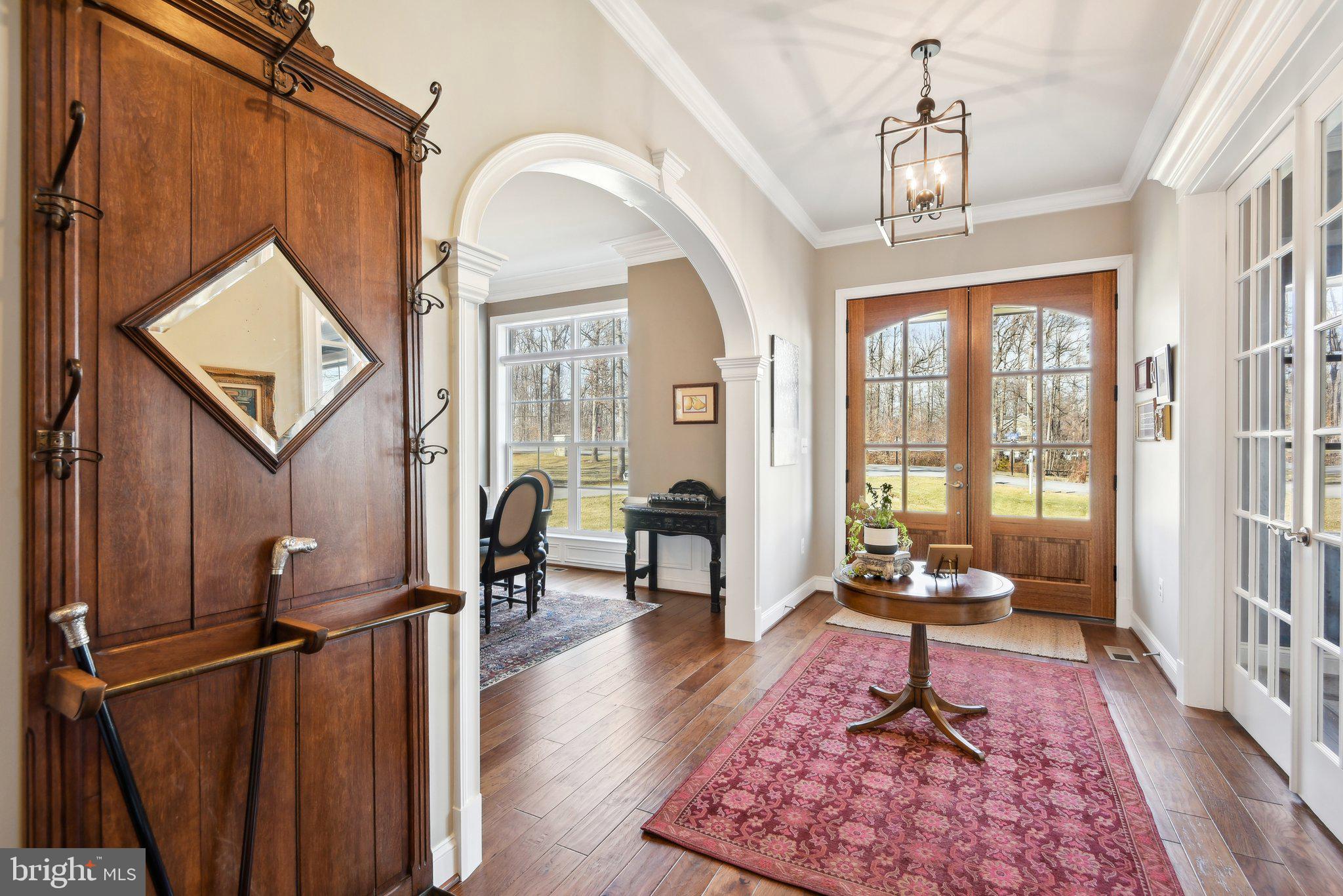 LONGVIEW CREST - Residential