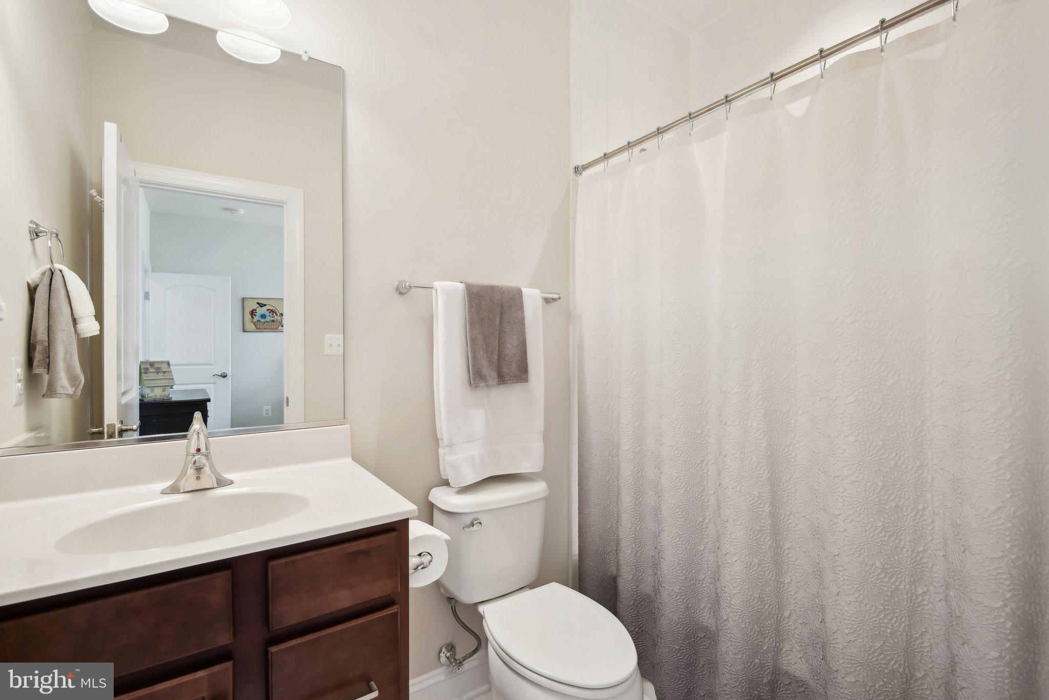 LONGVIEW CREST - Residential