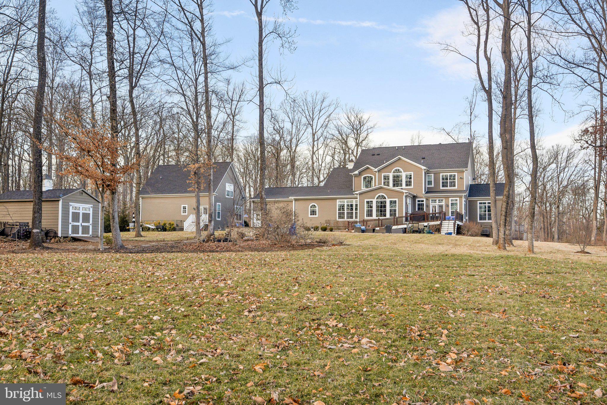 LONGVIEW CREST - Residential