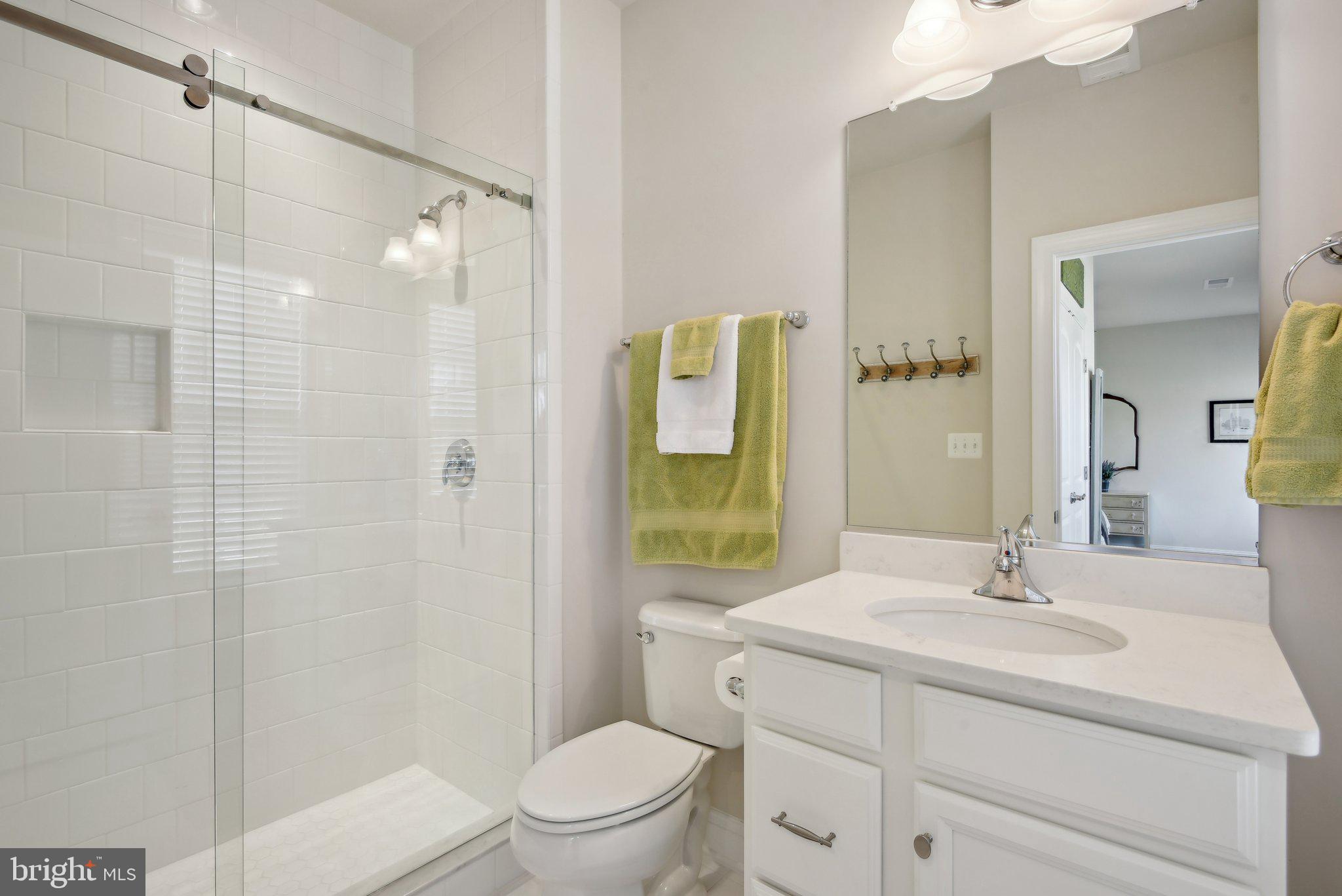 LONGVIEW CREST - Residential