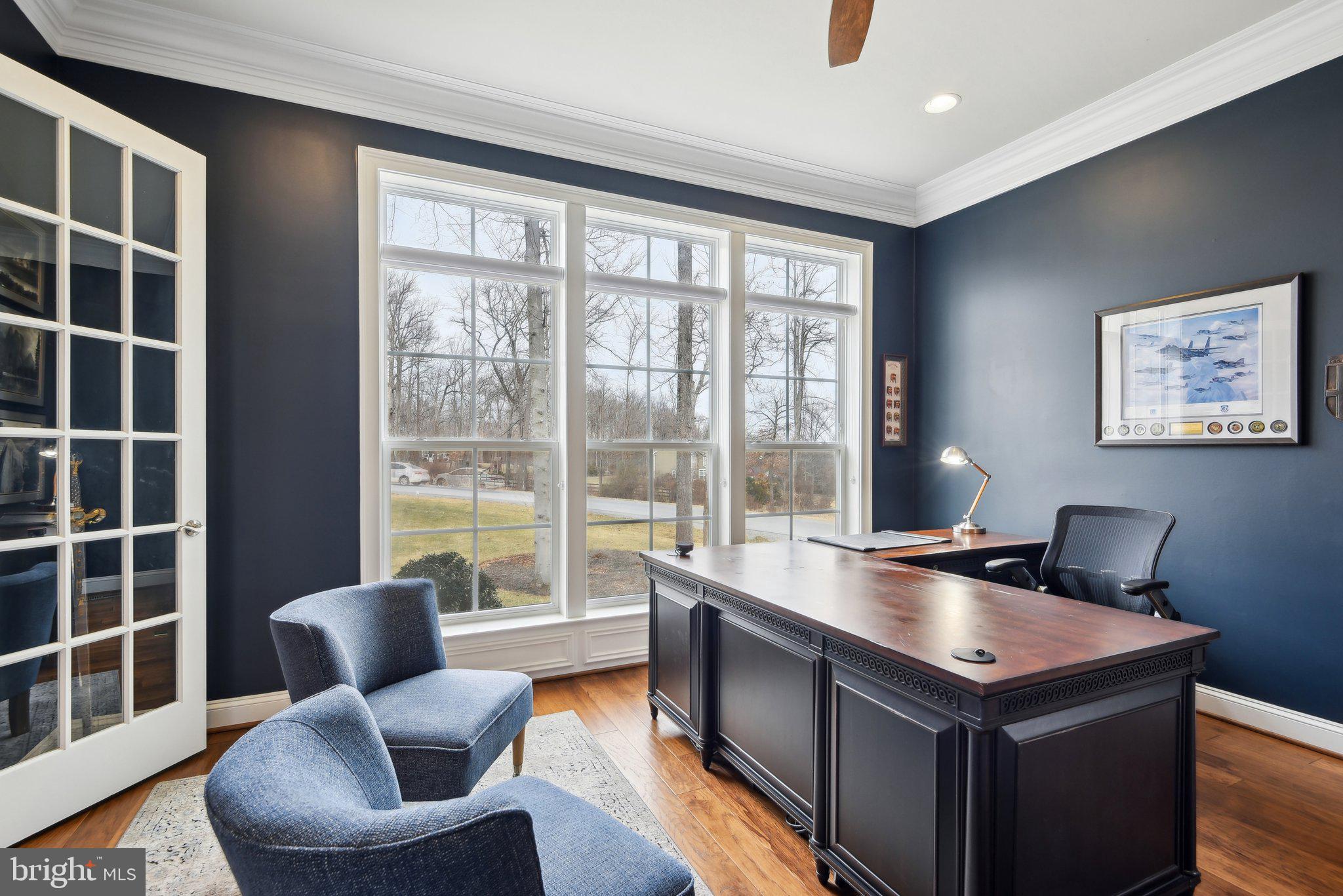 LONGVIEW CREST - Residential