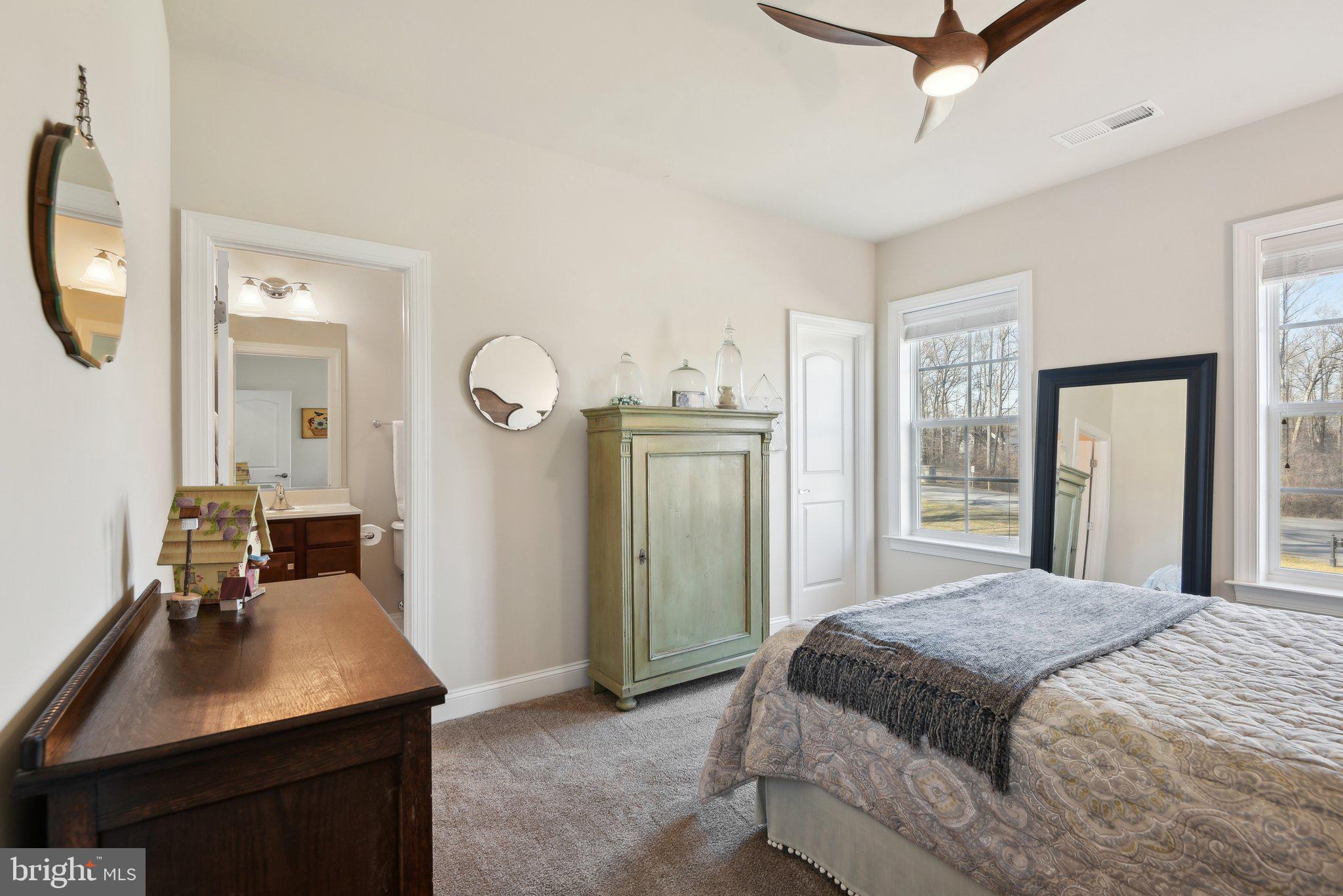 LONGVIEW CREST - Residential