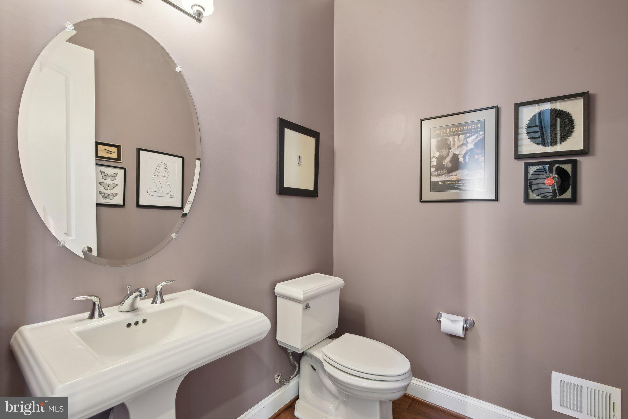 LONGVIEW CREST - Residential