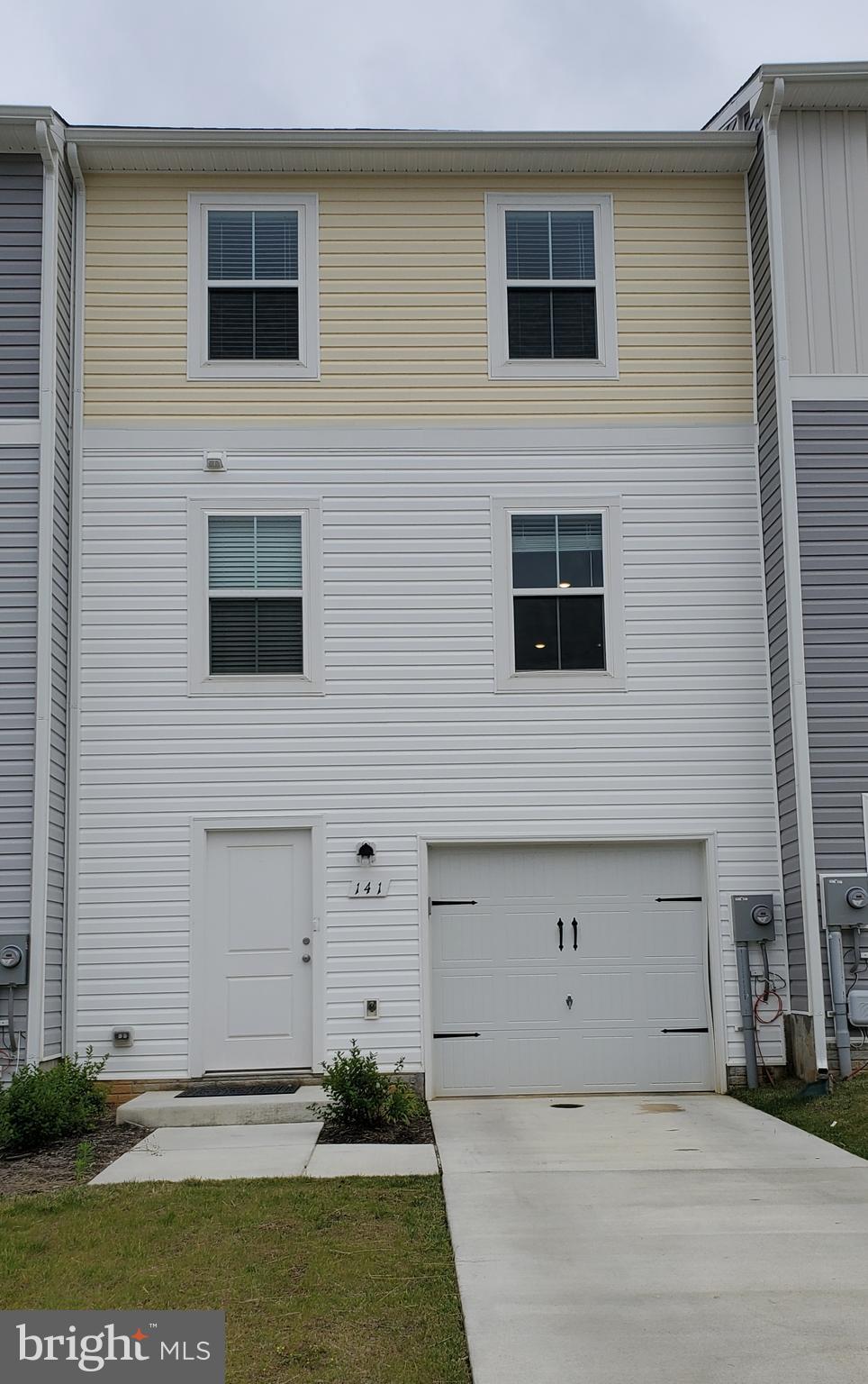 DILLON FARM - Residential Lease