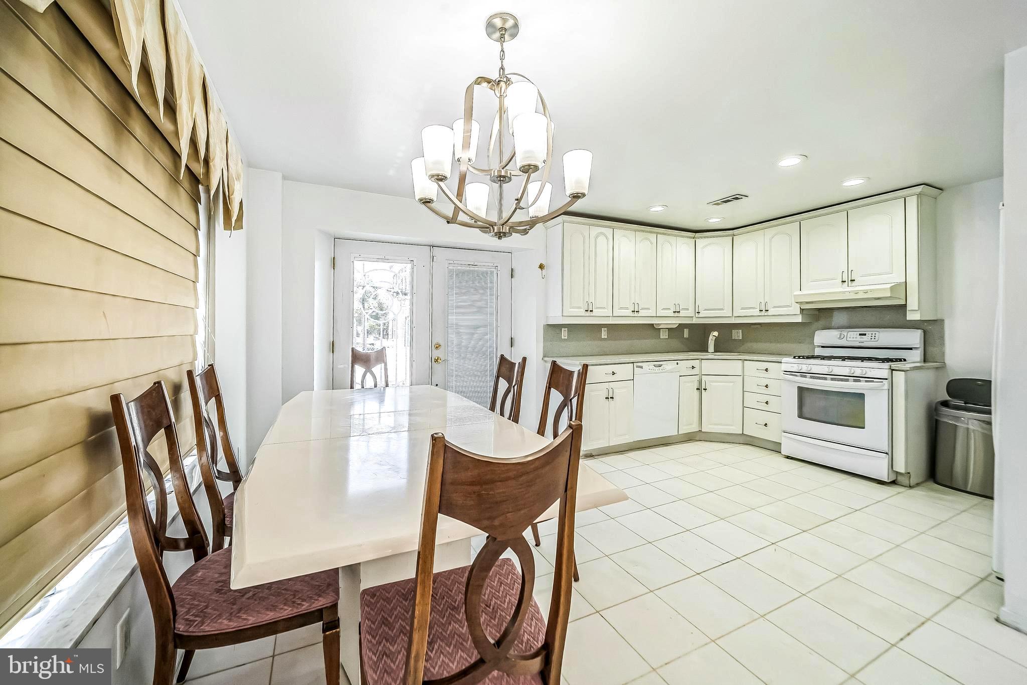 PHILADELPHIA (SOUTH) - Residential Lease