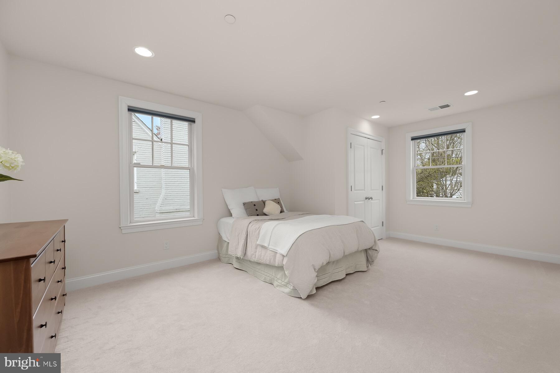 CHEVY CHASE TERRACE - Residential