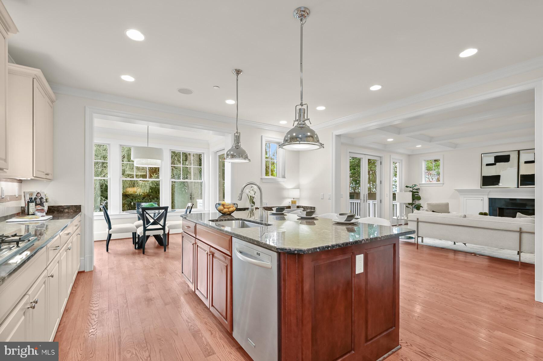 CHEVY CHASE TERRACE - Residential