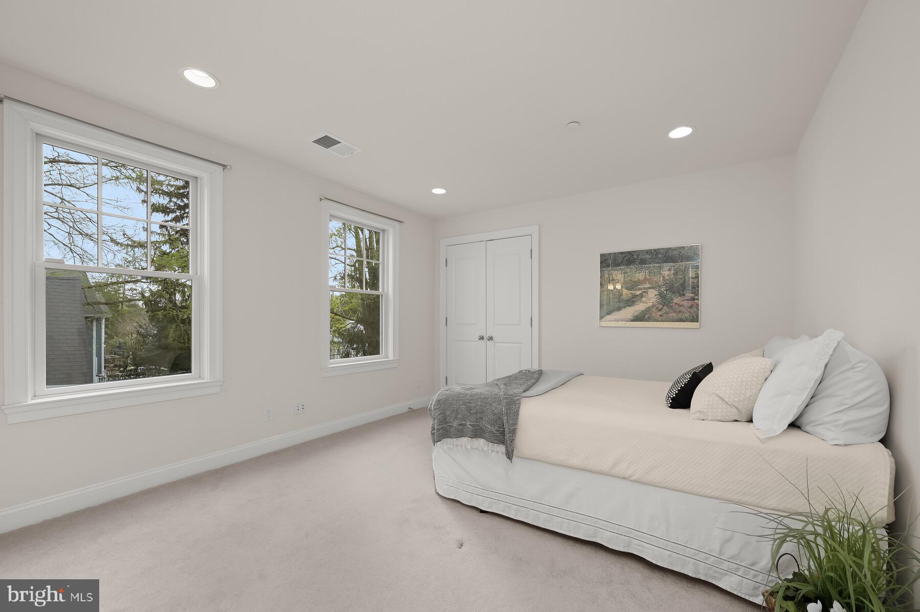 CHEVY CHASE TERRACE - Residential