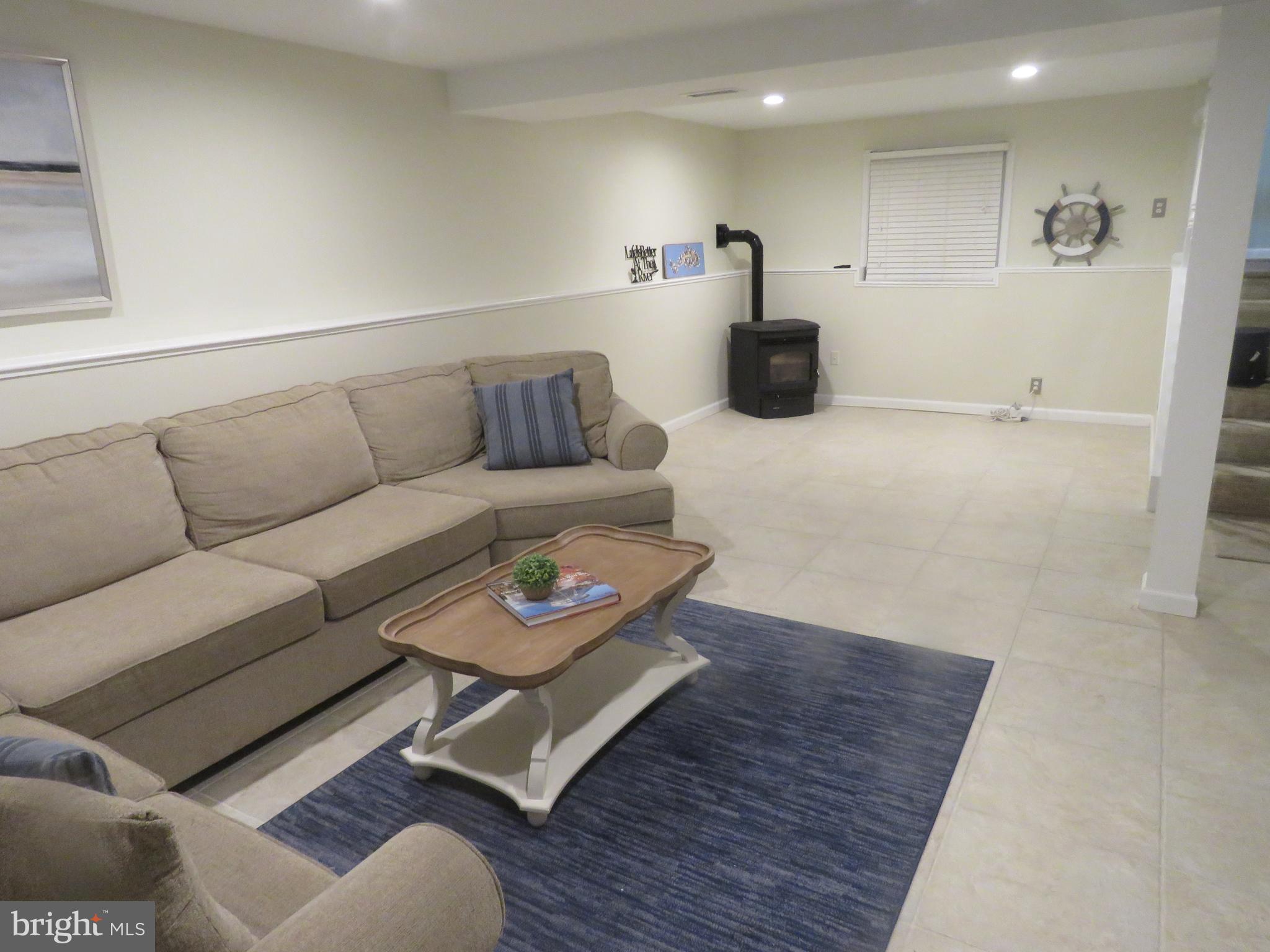 LONGVIEW ON MAGOTHY - Residential