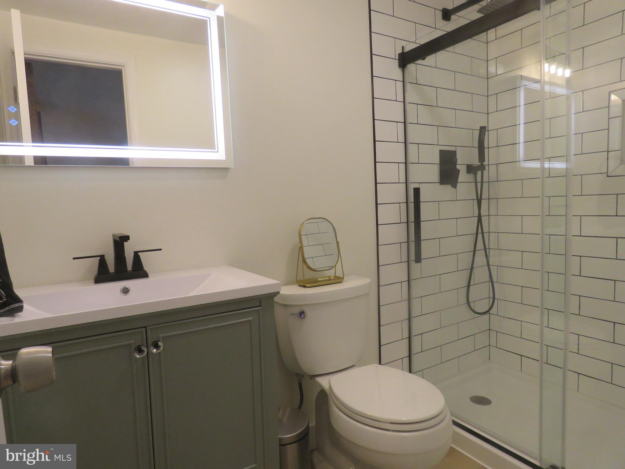 LONGVIEW ON MAGOTHY - Residential