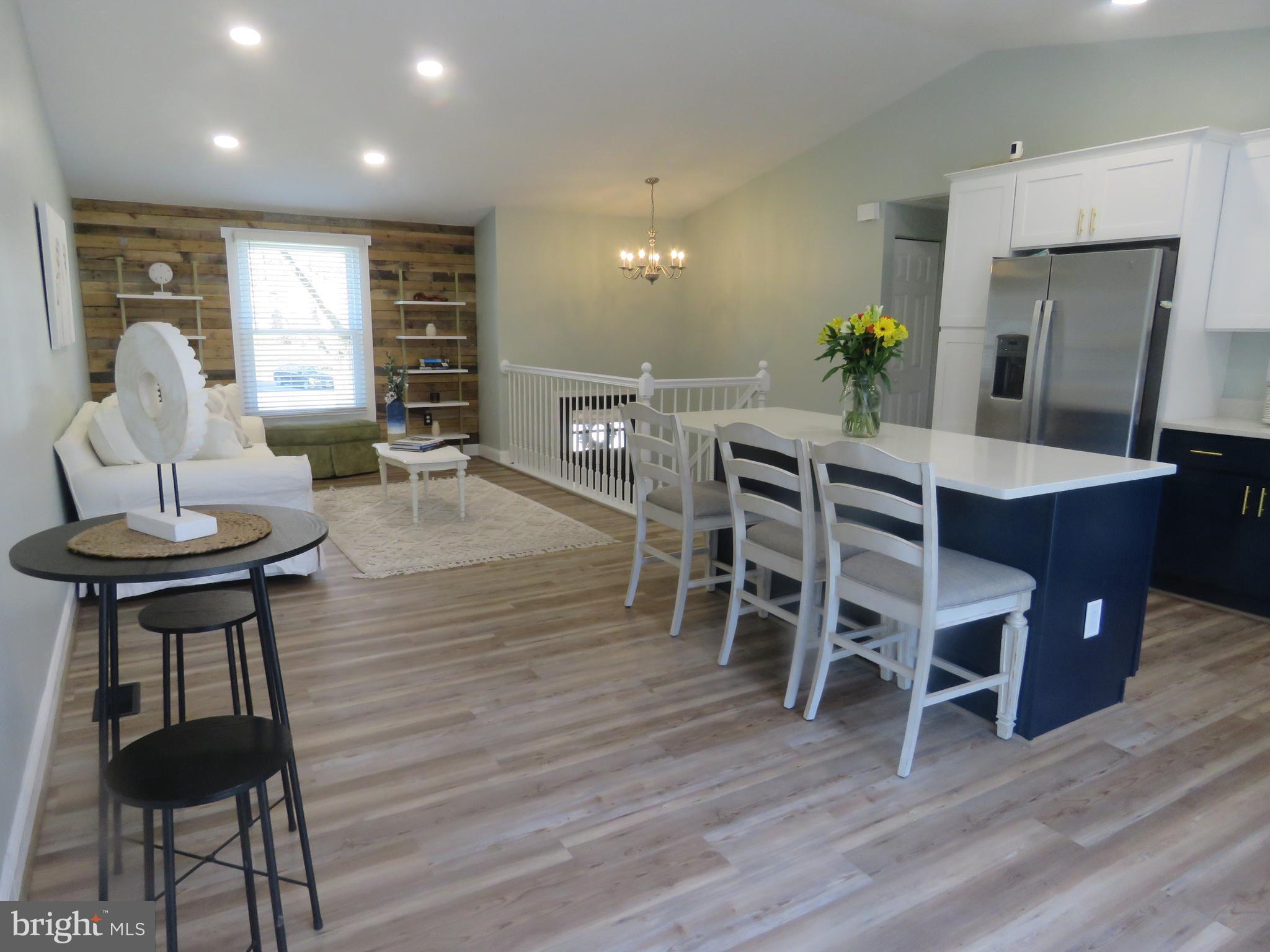 LONGVIEW ON MAGOTHY - Residential