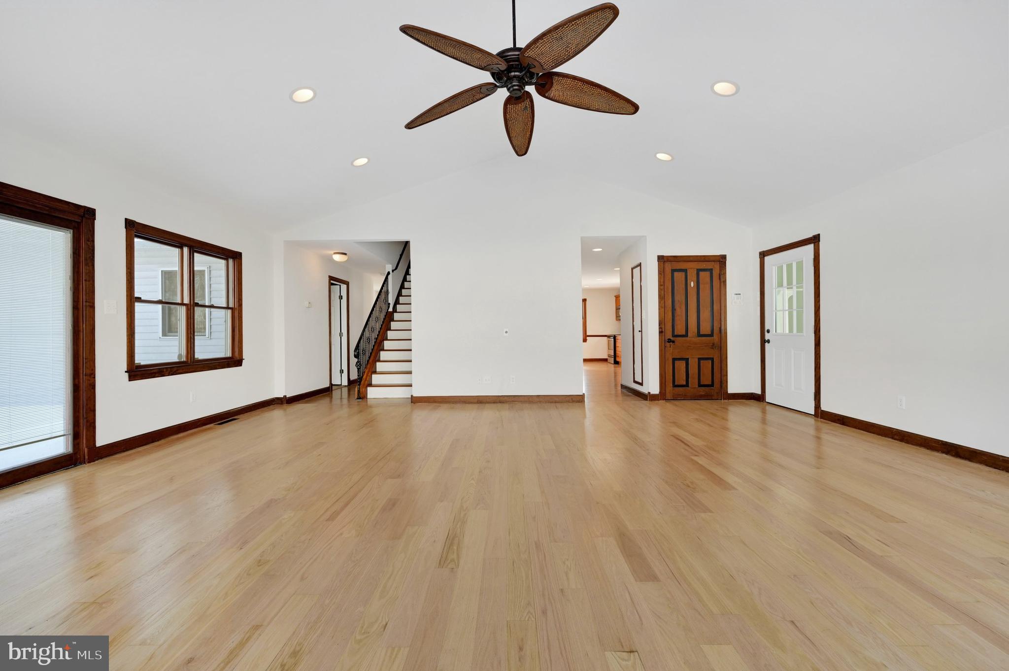 CENTREVILLE - Residential