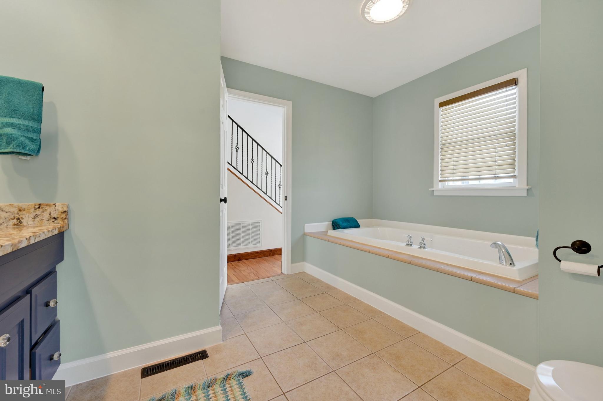 CENTREVILLE - Residential