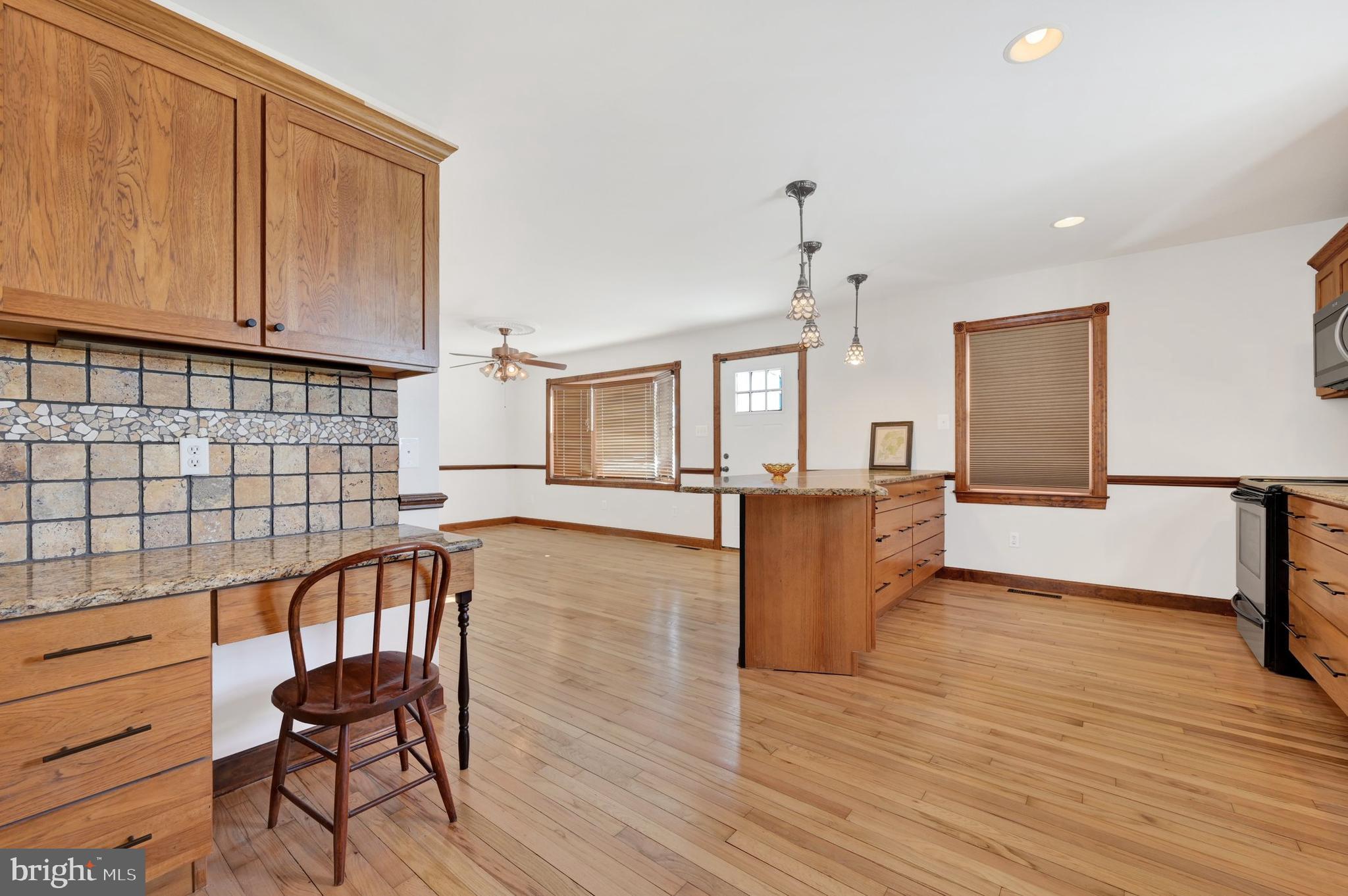 CENTREVILLE - Residential