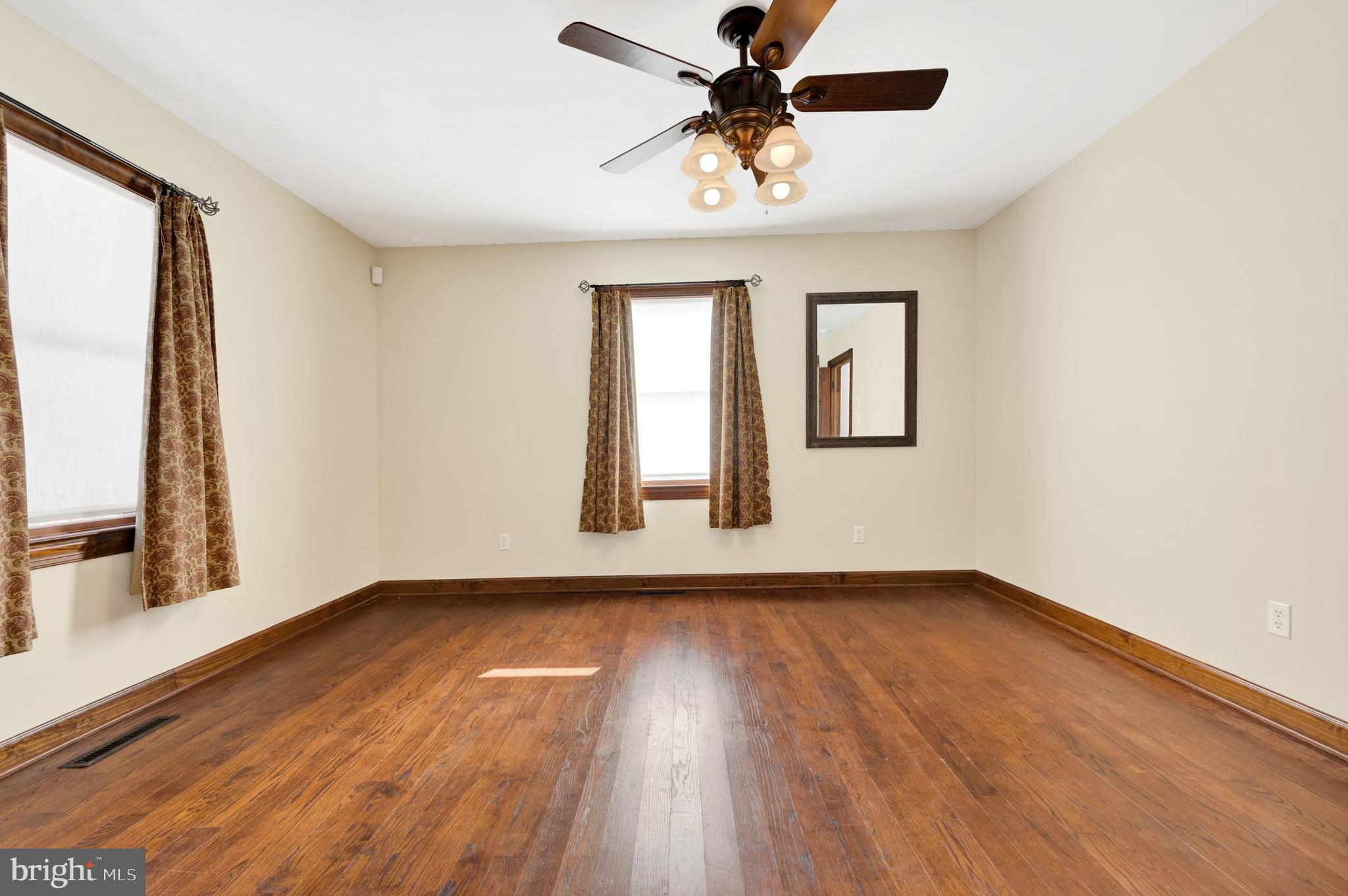 CENTREVILLE - Residential