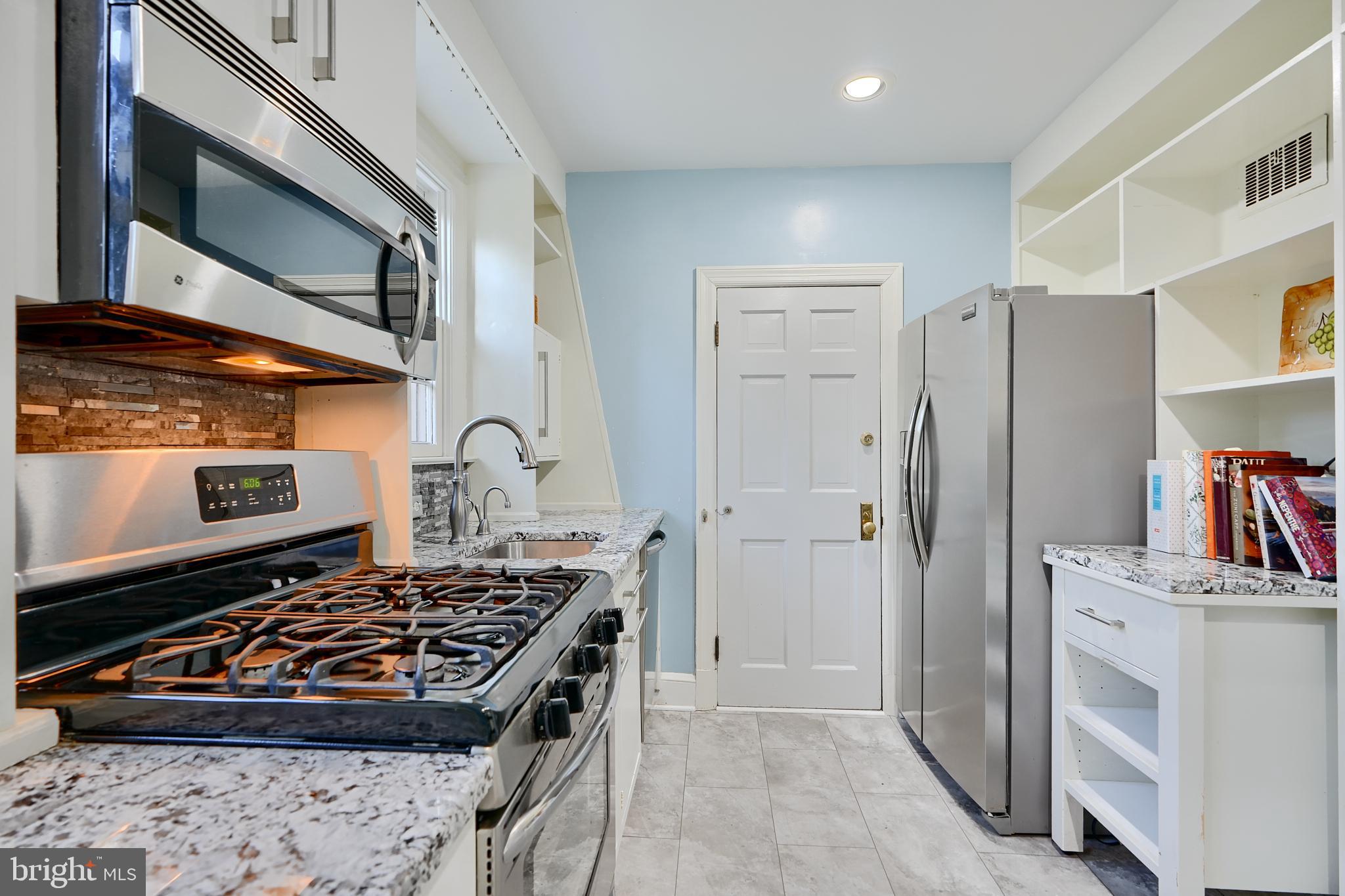 POPLAR HILL - Residential