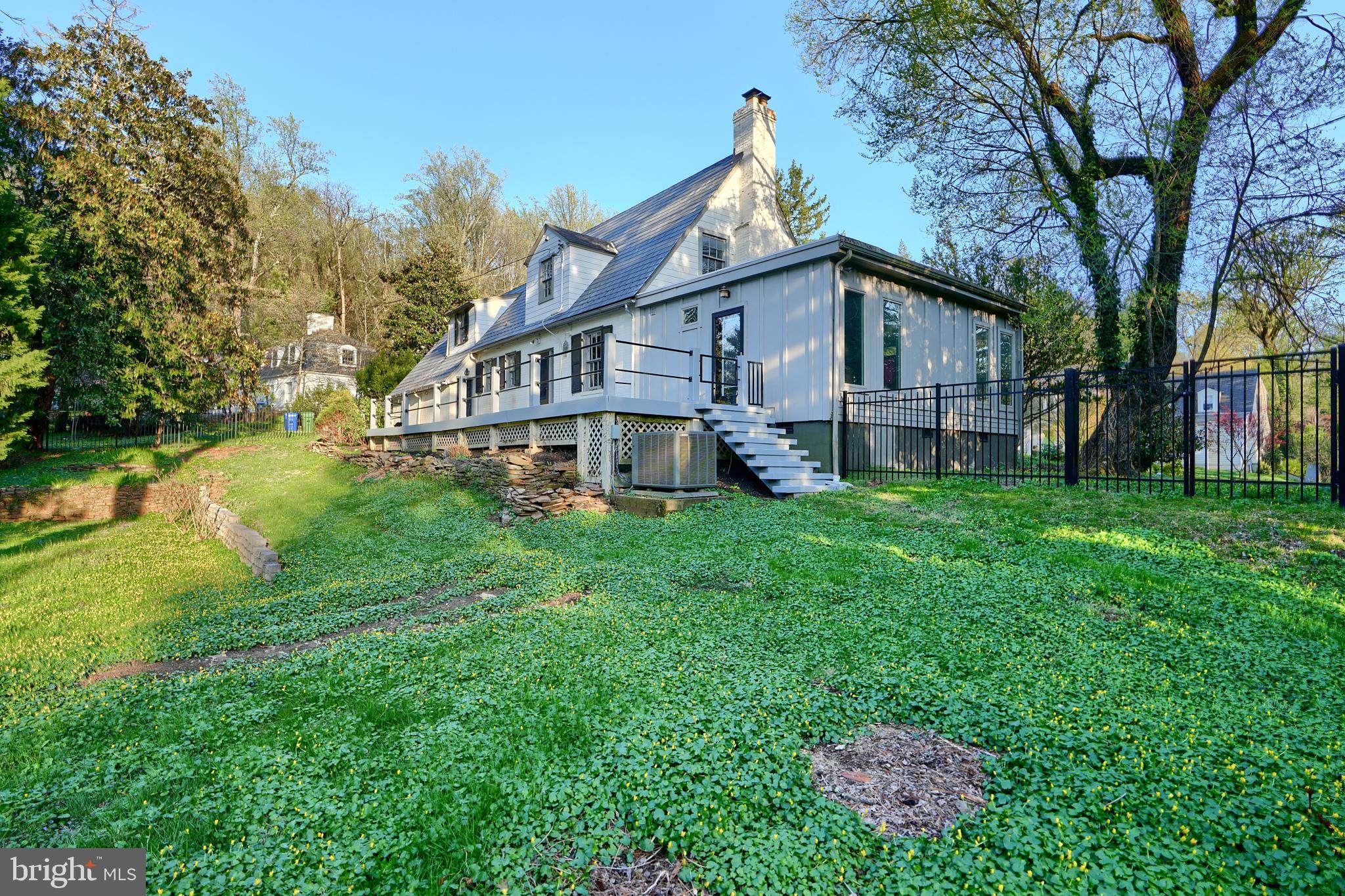 POPLAR HILL - Residential