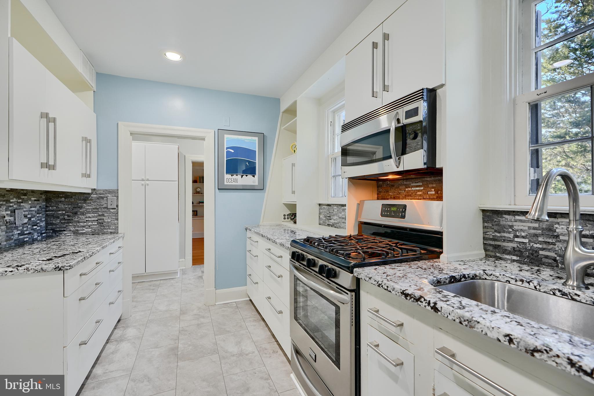 POPLAR HILL - Residential