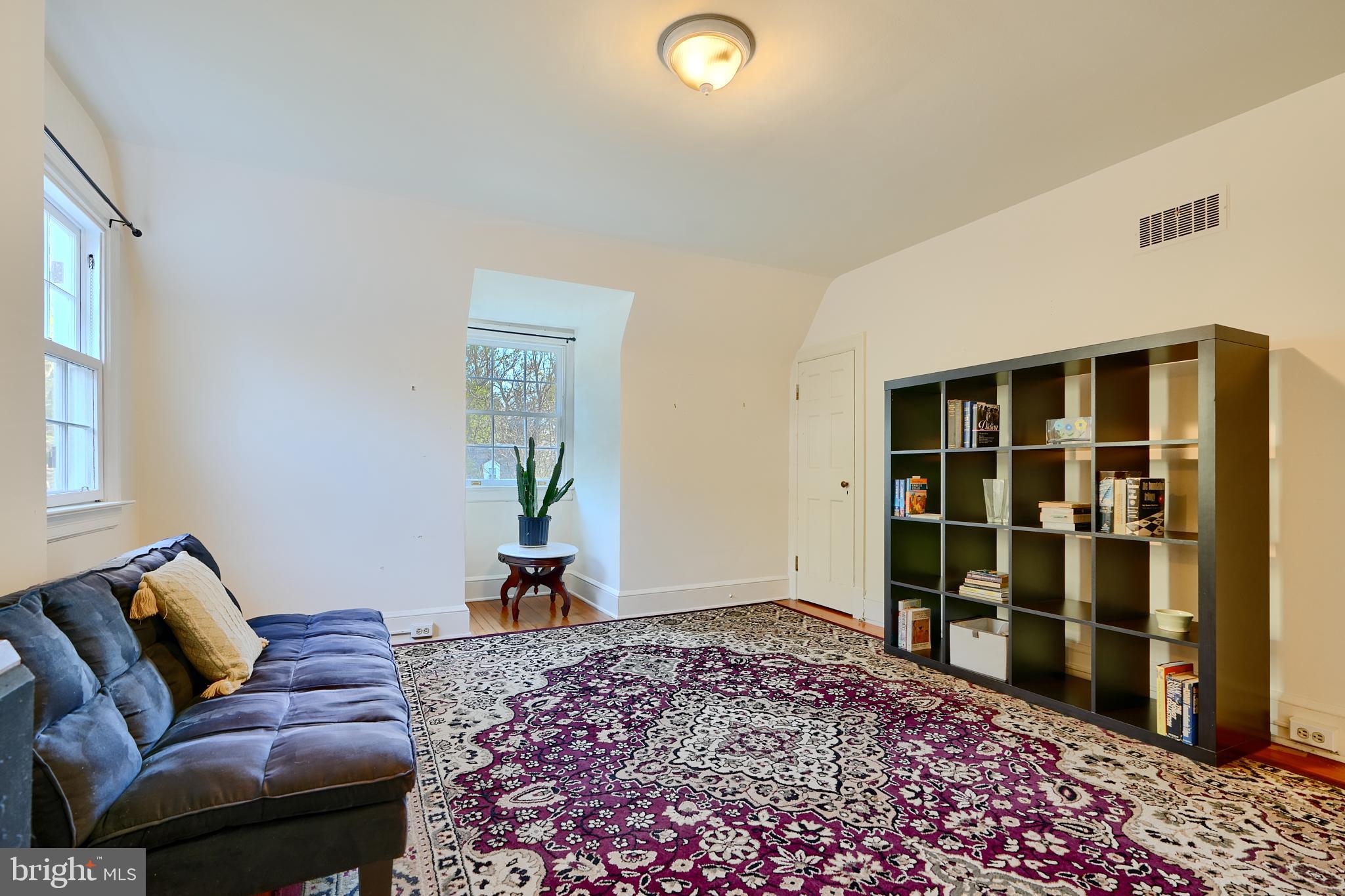 POPLAR HILL - Residential