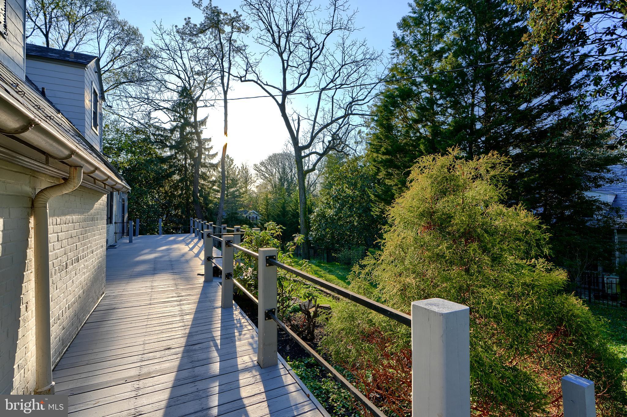 POPLAR HILL - Residential