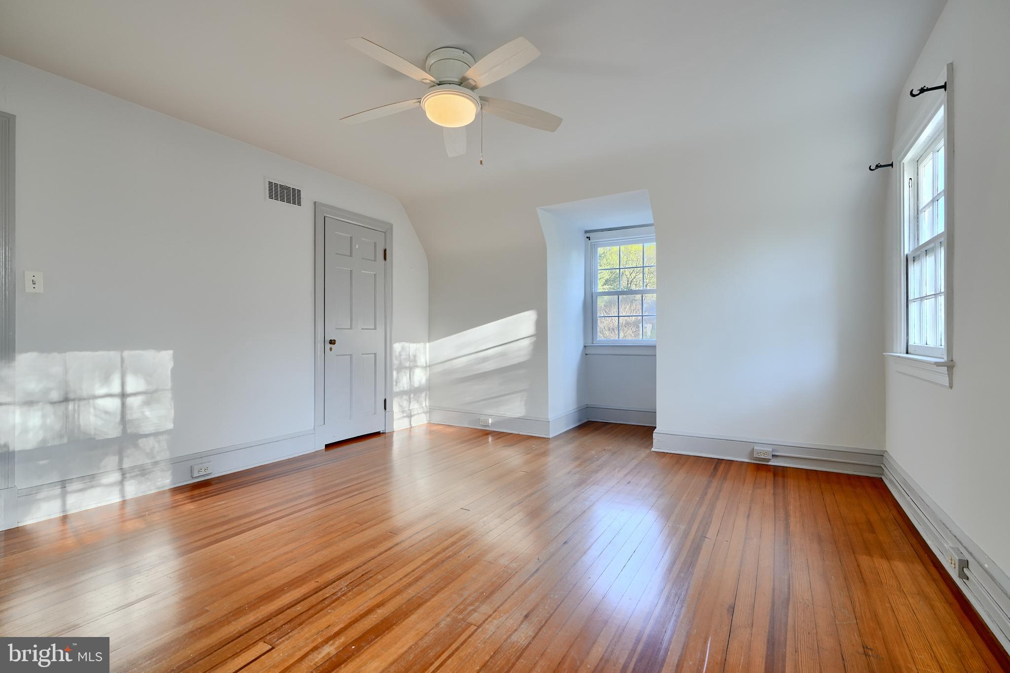 POPLAR HILL - Residential