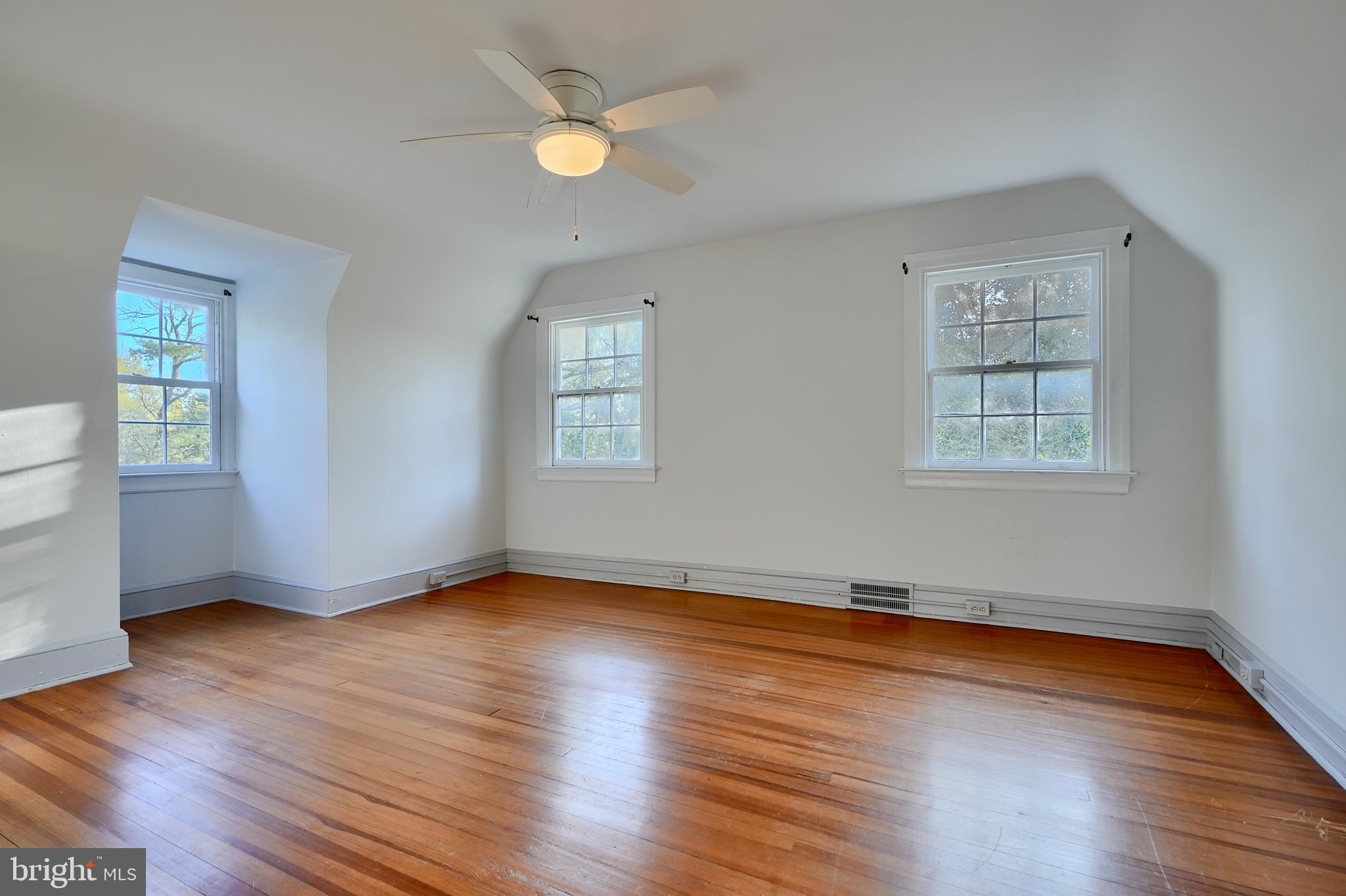 POPLAR HILL - Residential