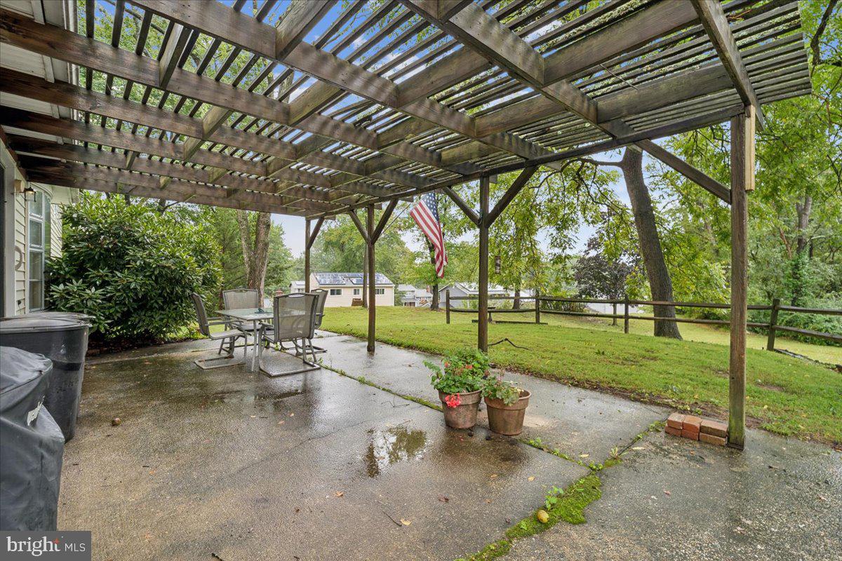1405 MULLINS STREET