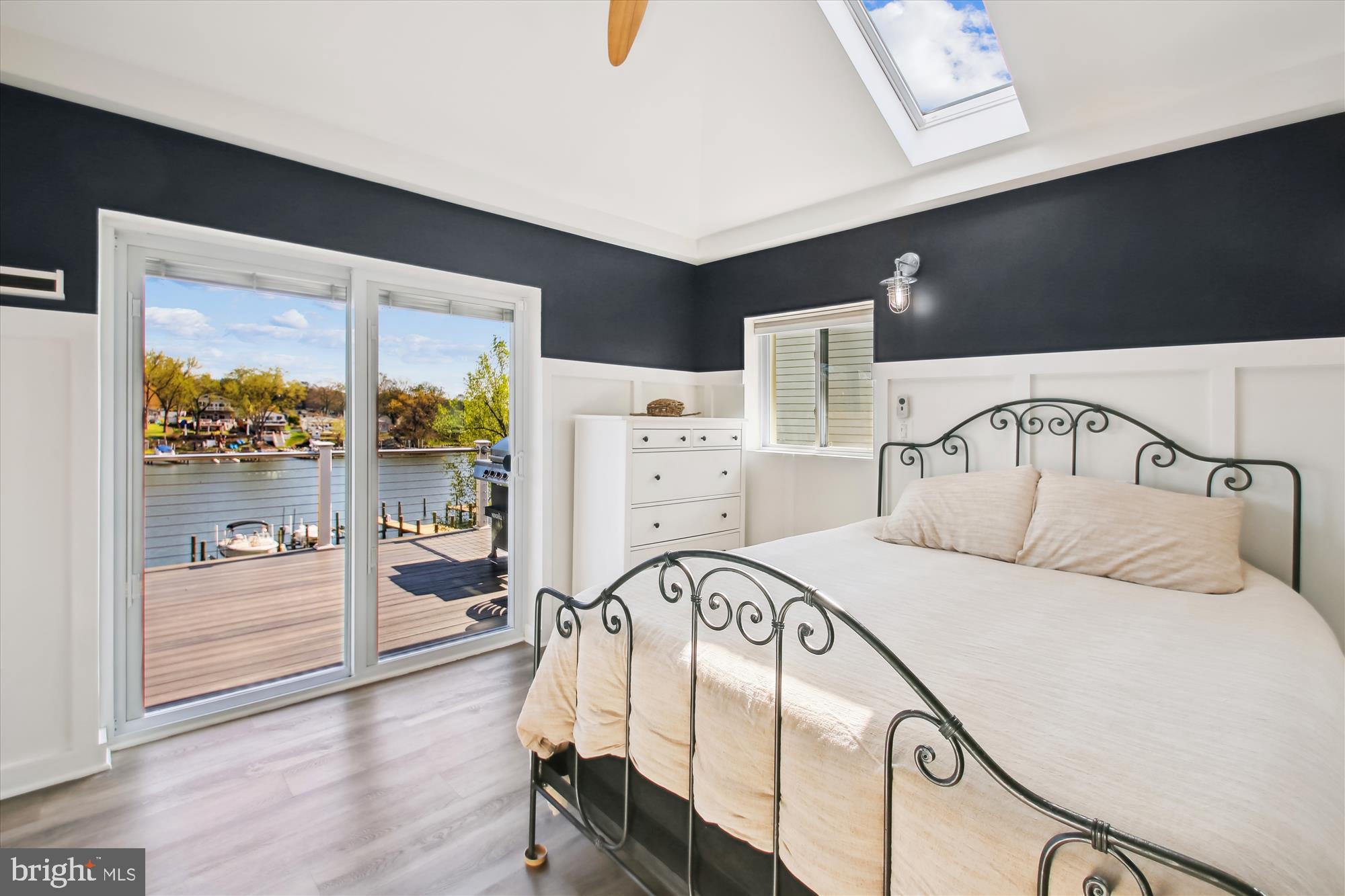 SILVER SANDS - Residential