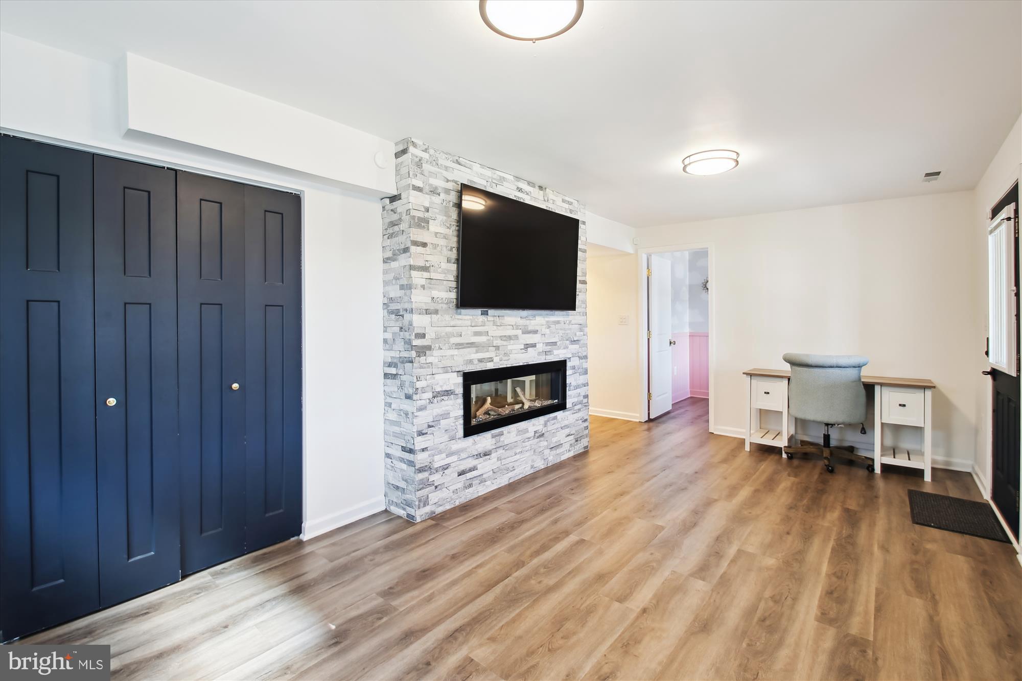 SILVER SANDS - Residential