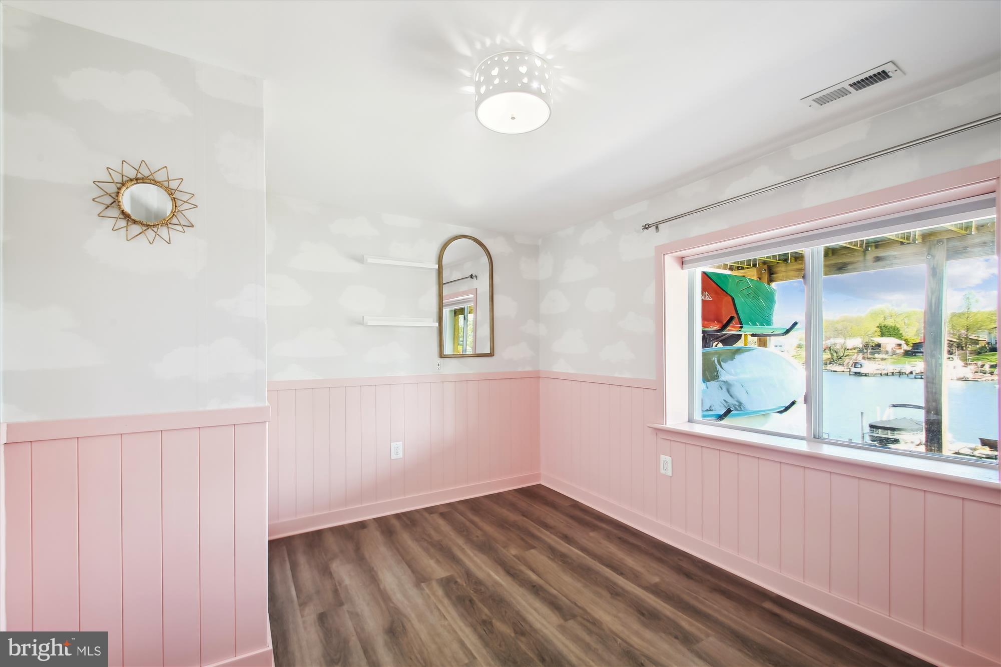 SILVER SANDS - Residential