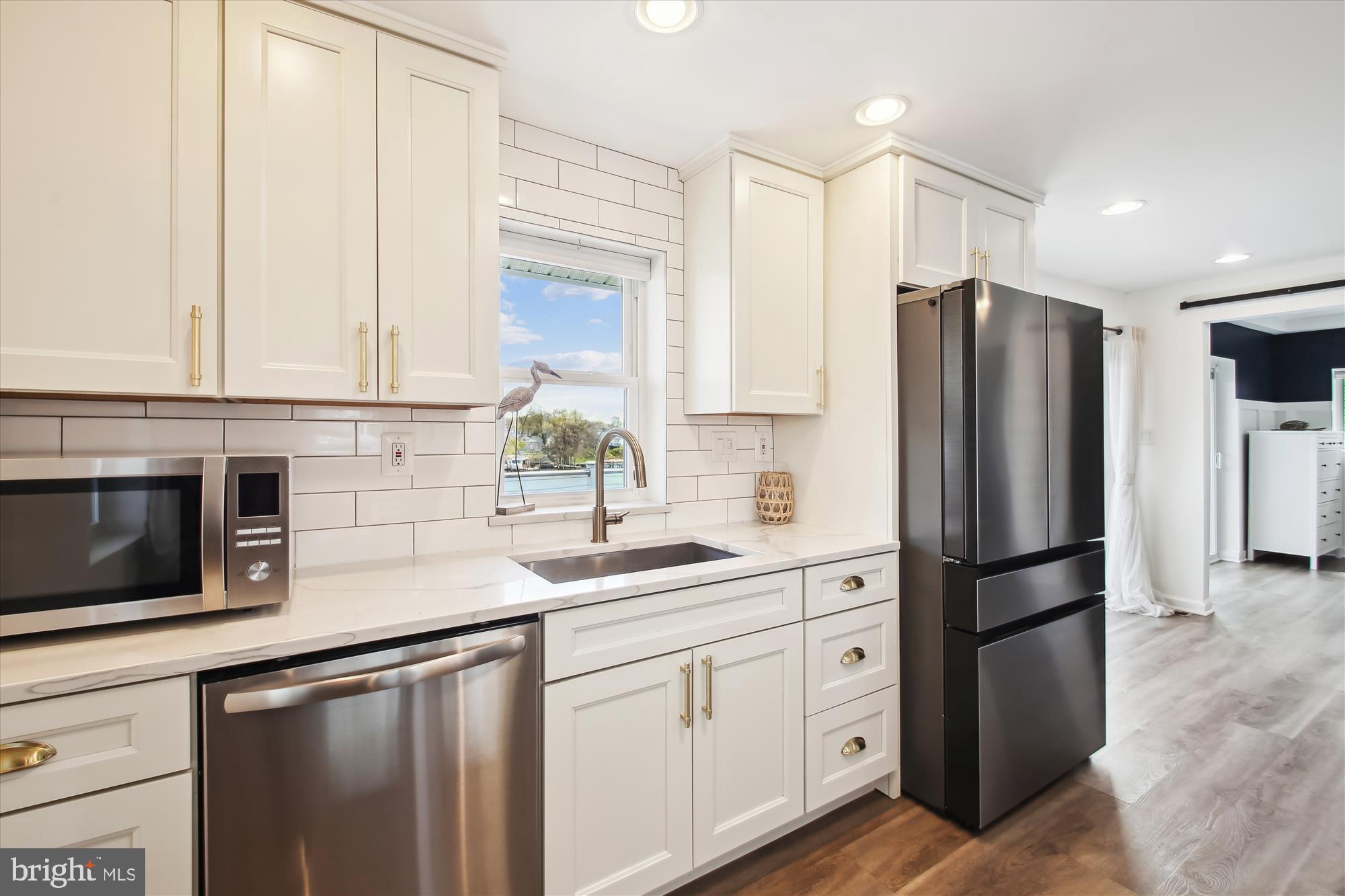 SILVER SANDS - Residential