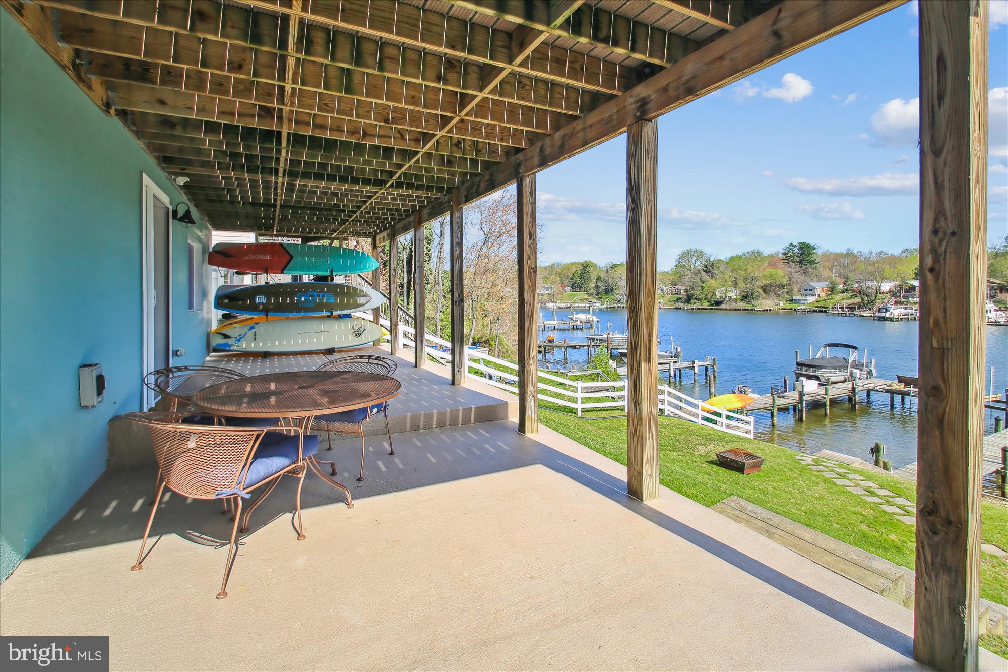 SILVER SANDS - Residential