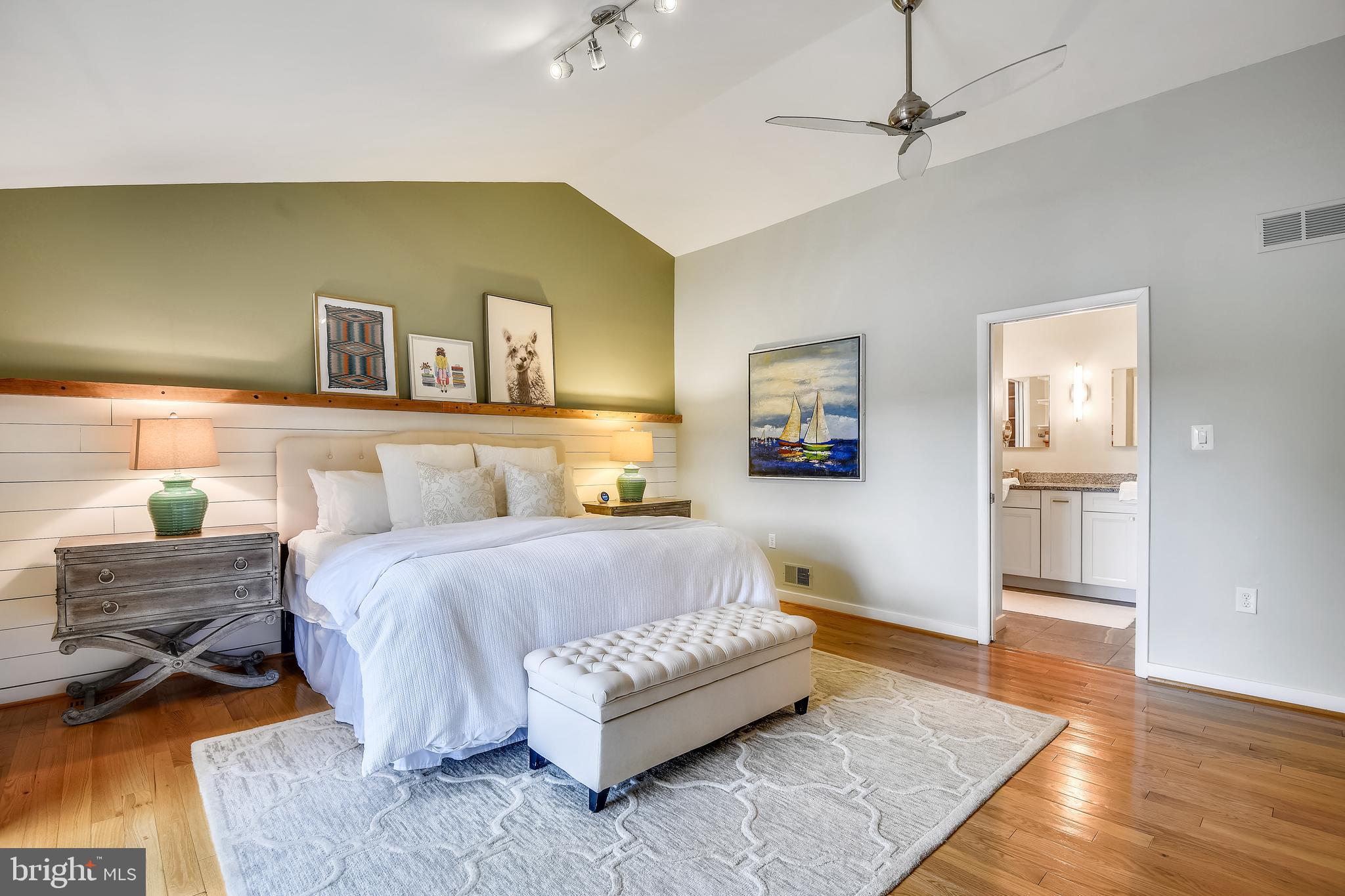 HOLLY HILL HARBOR - Residential