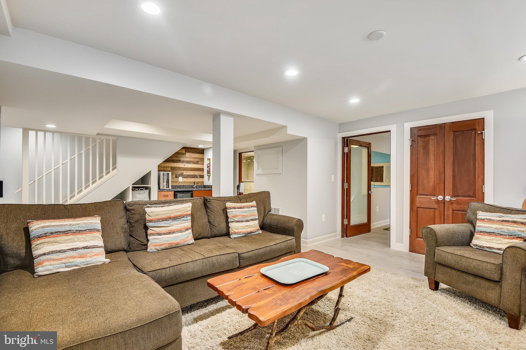 HOLLY HILL HARBOR - Residential