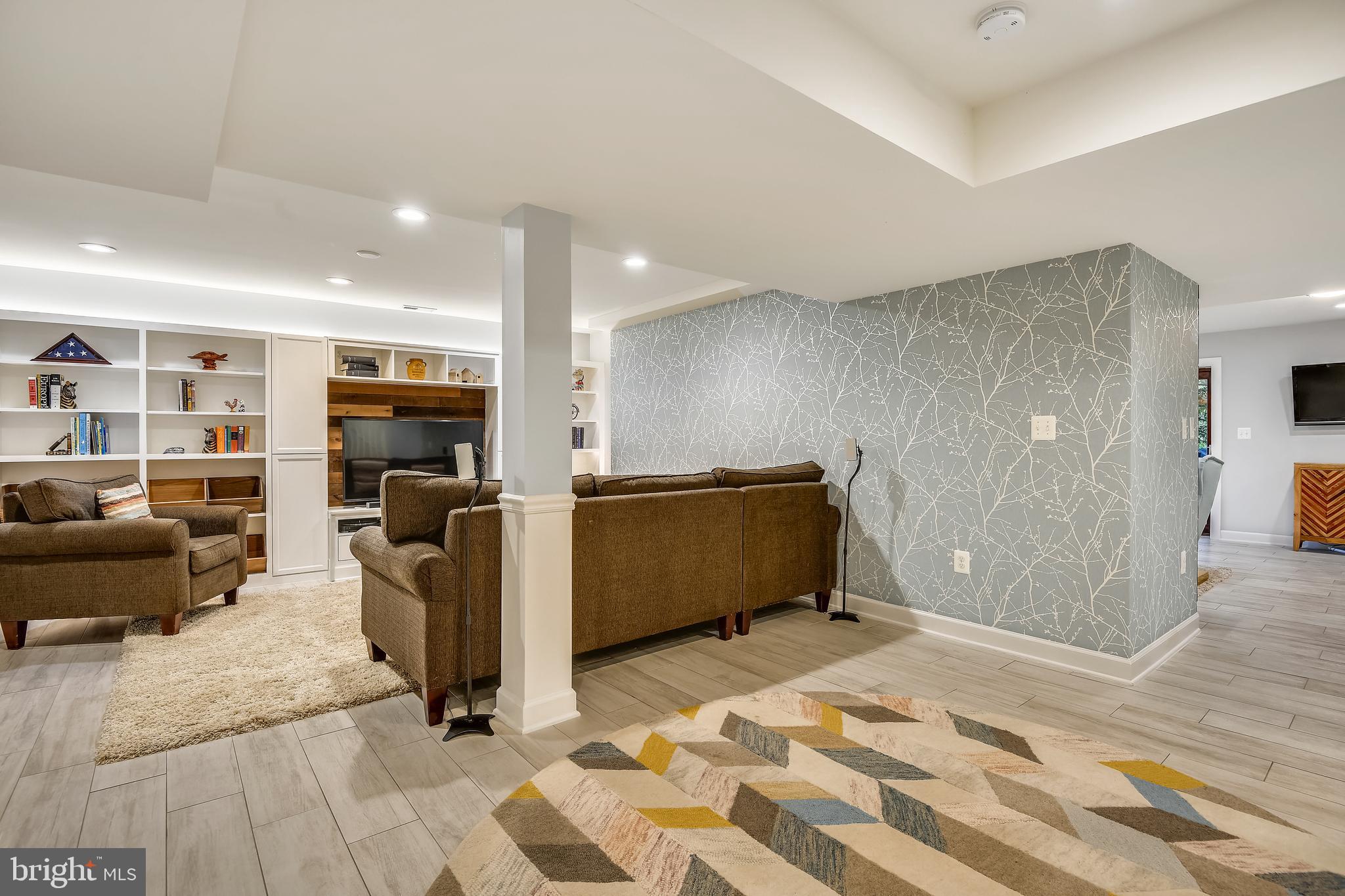 HOLLY HILL HARBOR - Residential