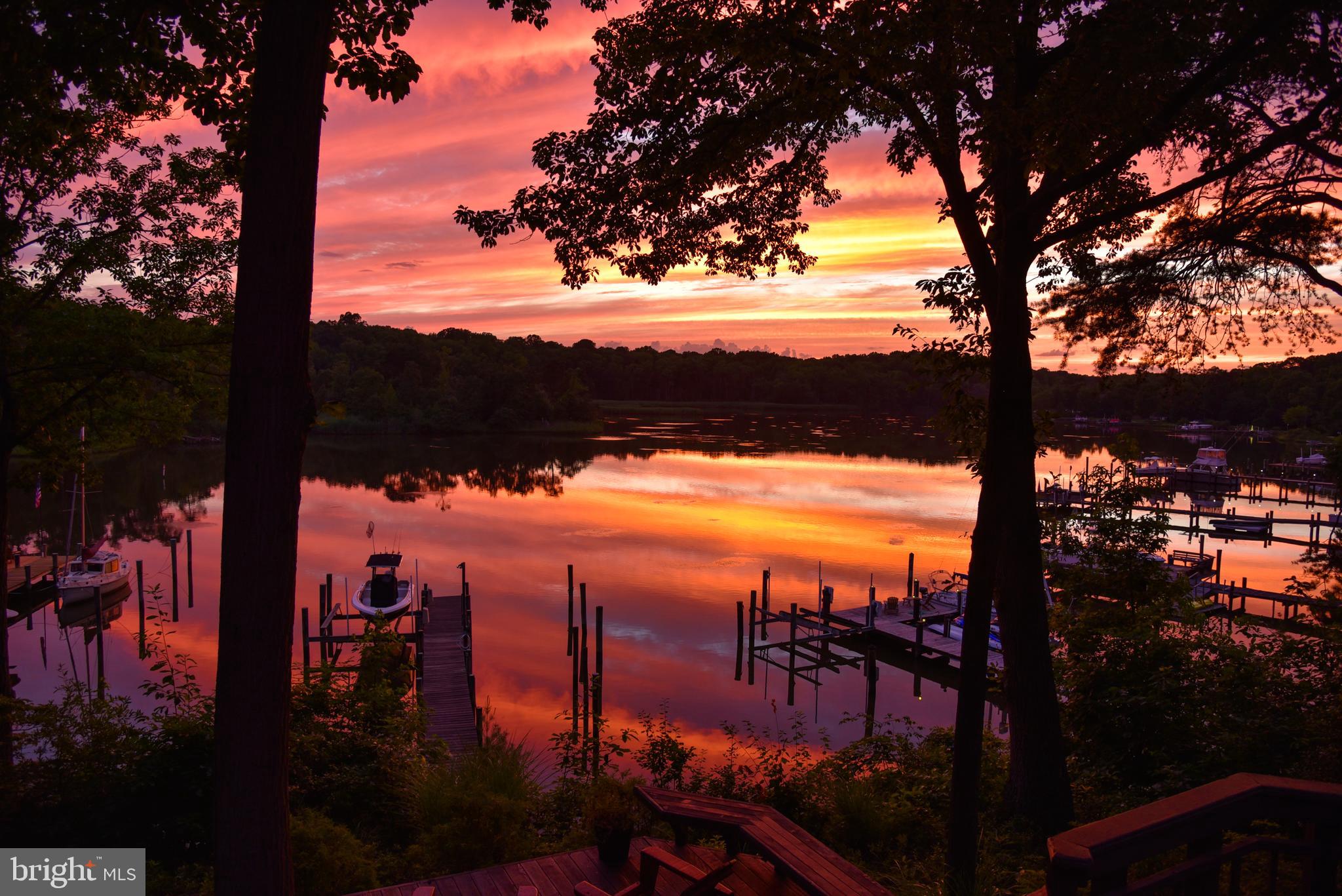 HOLLY HILL HARBOR - Residential