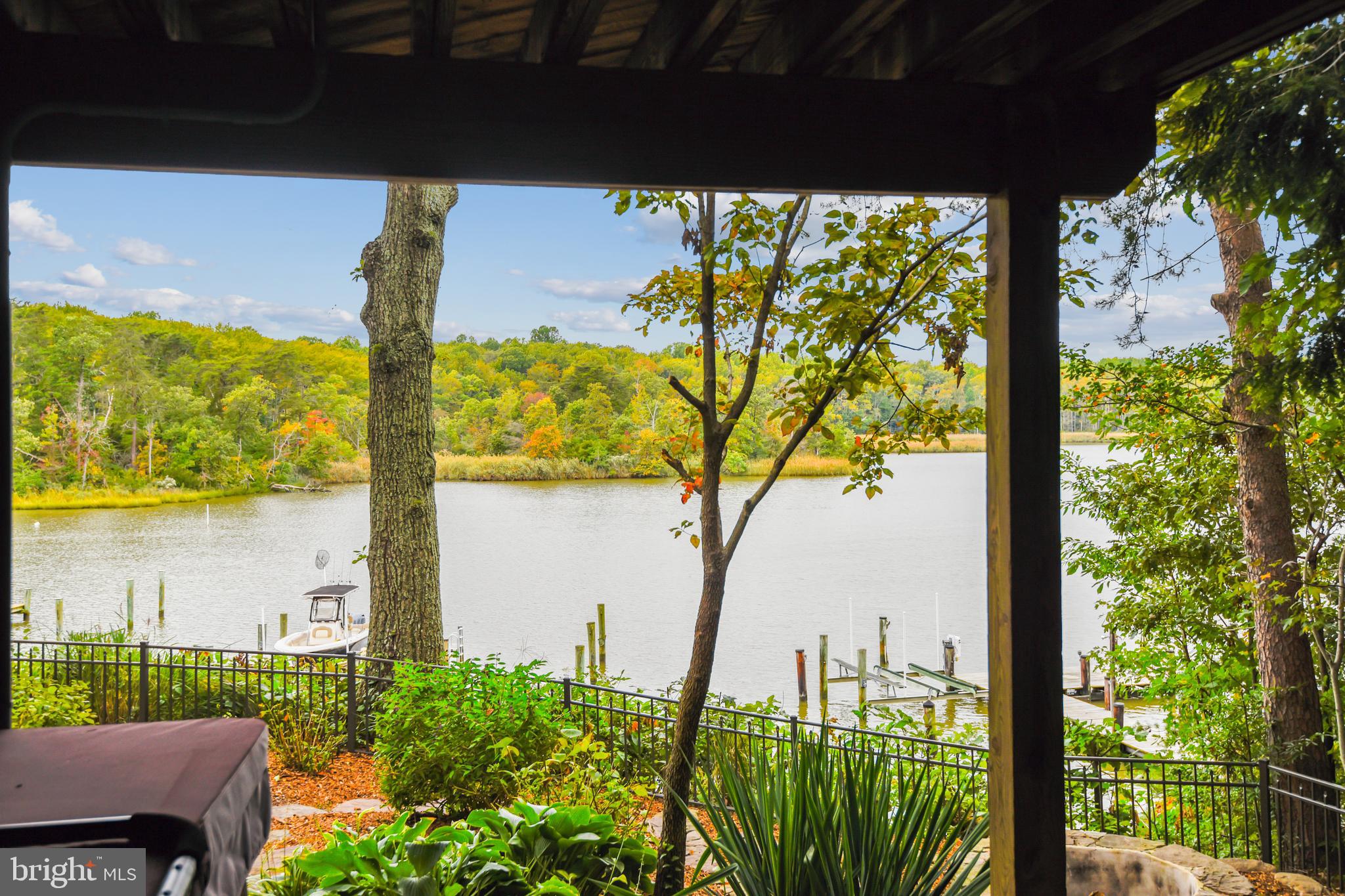 HOLLY HILL HARBOR - Residential